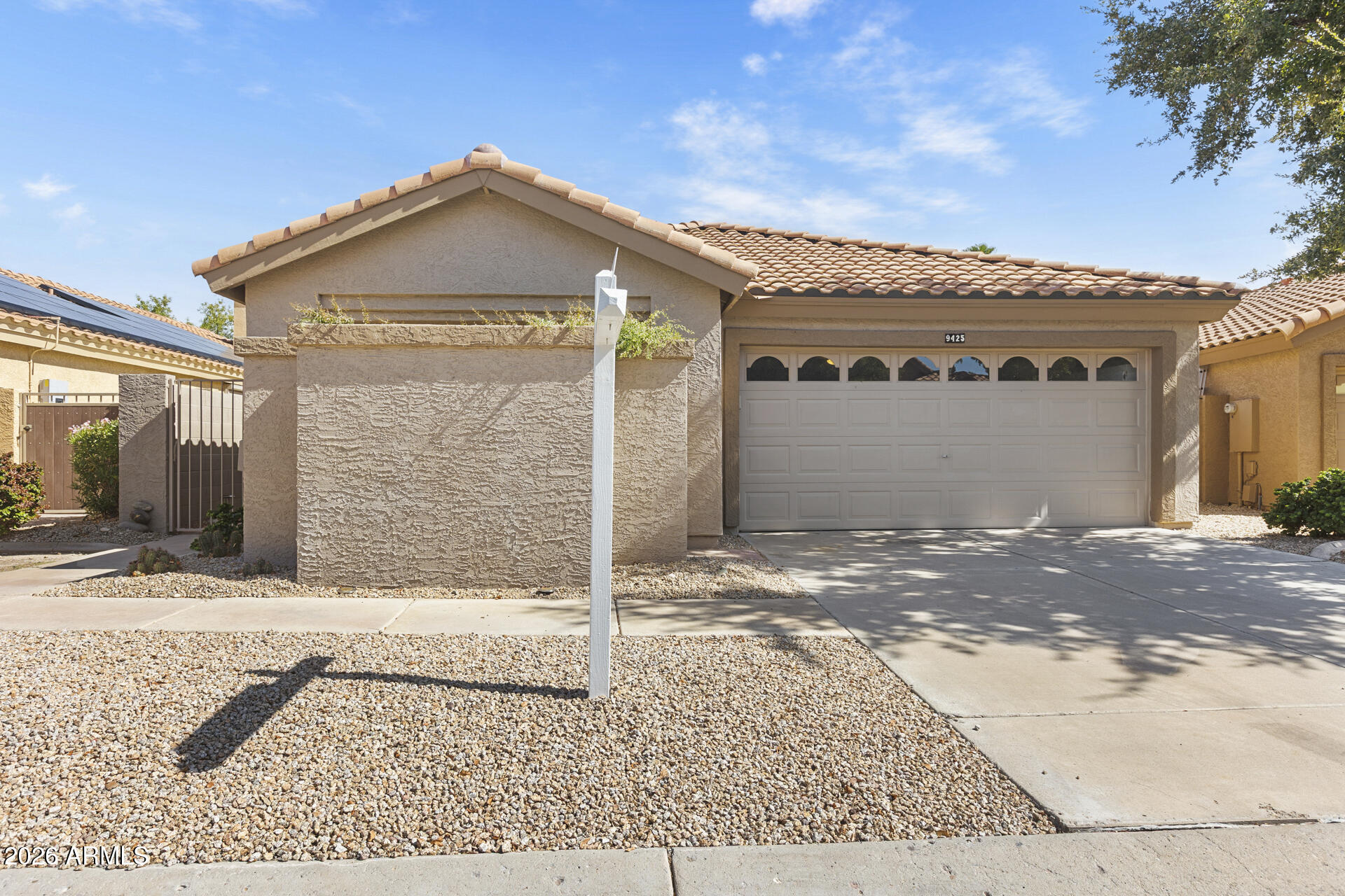 9425 W Taro Lane — photo