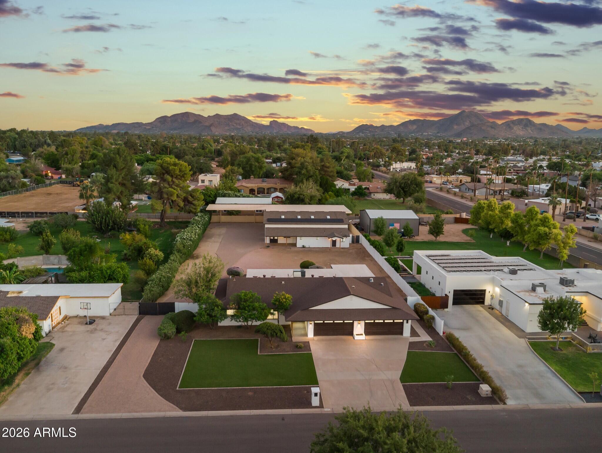 5211 E Windrose Drive — photo