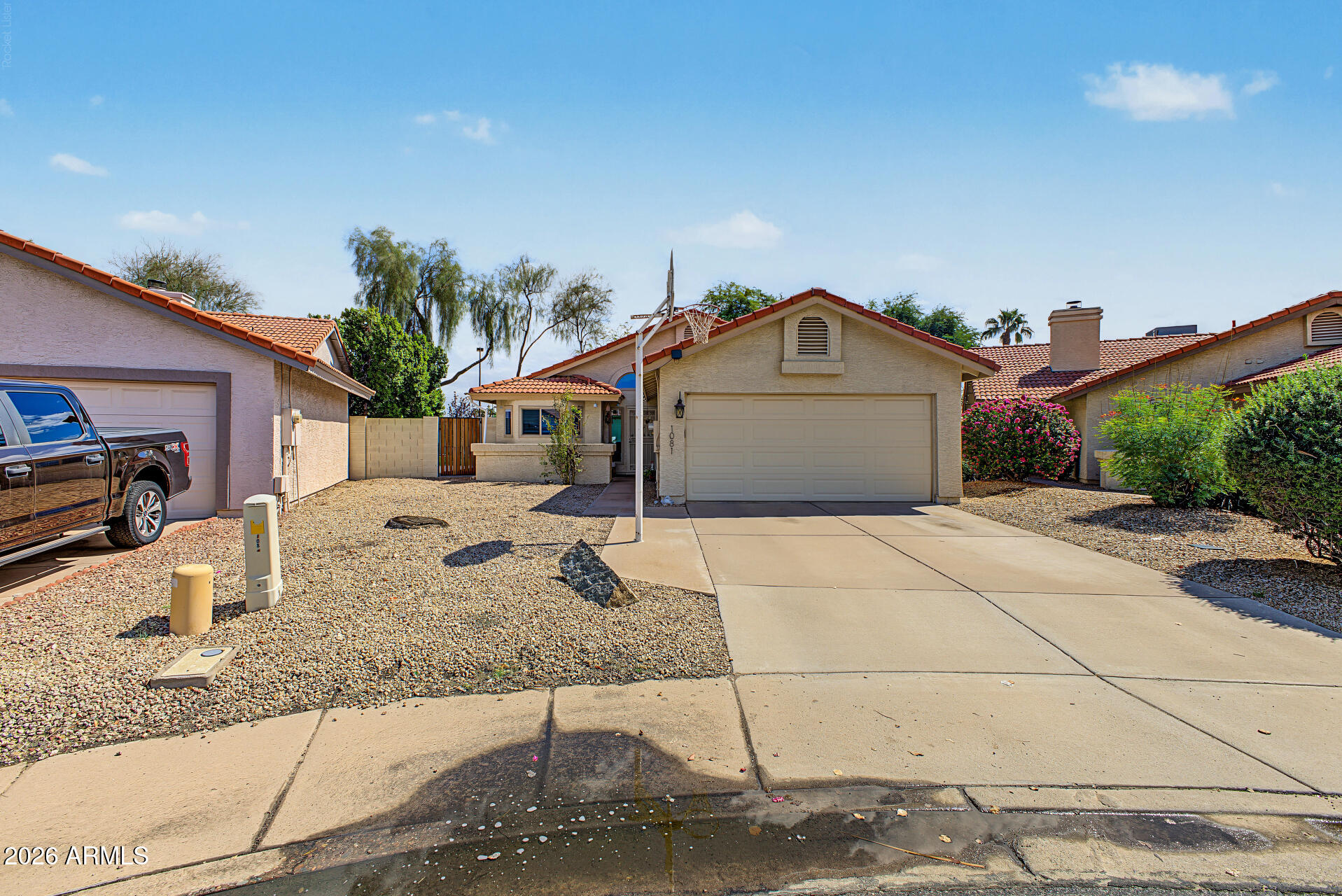 1081 N Willow Street — photo