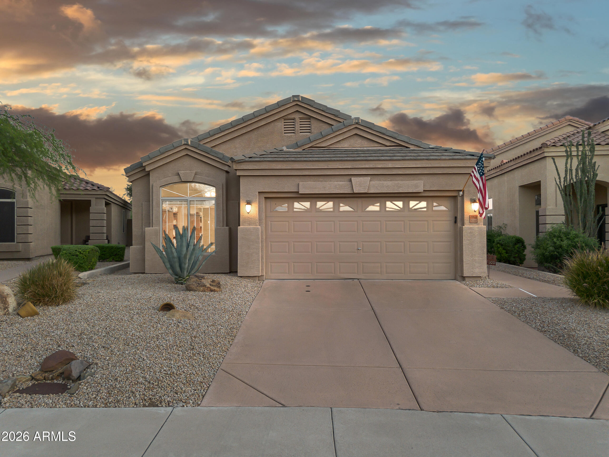 4423 E Smokehouse Trail — photo