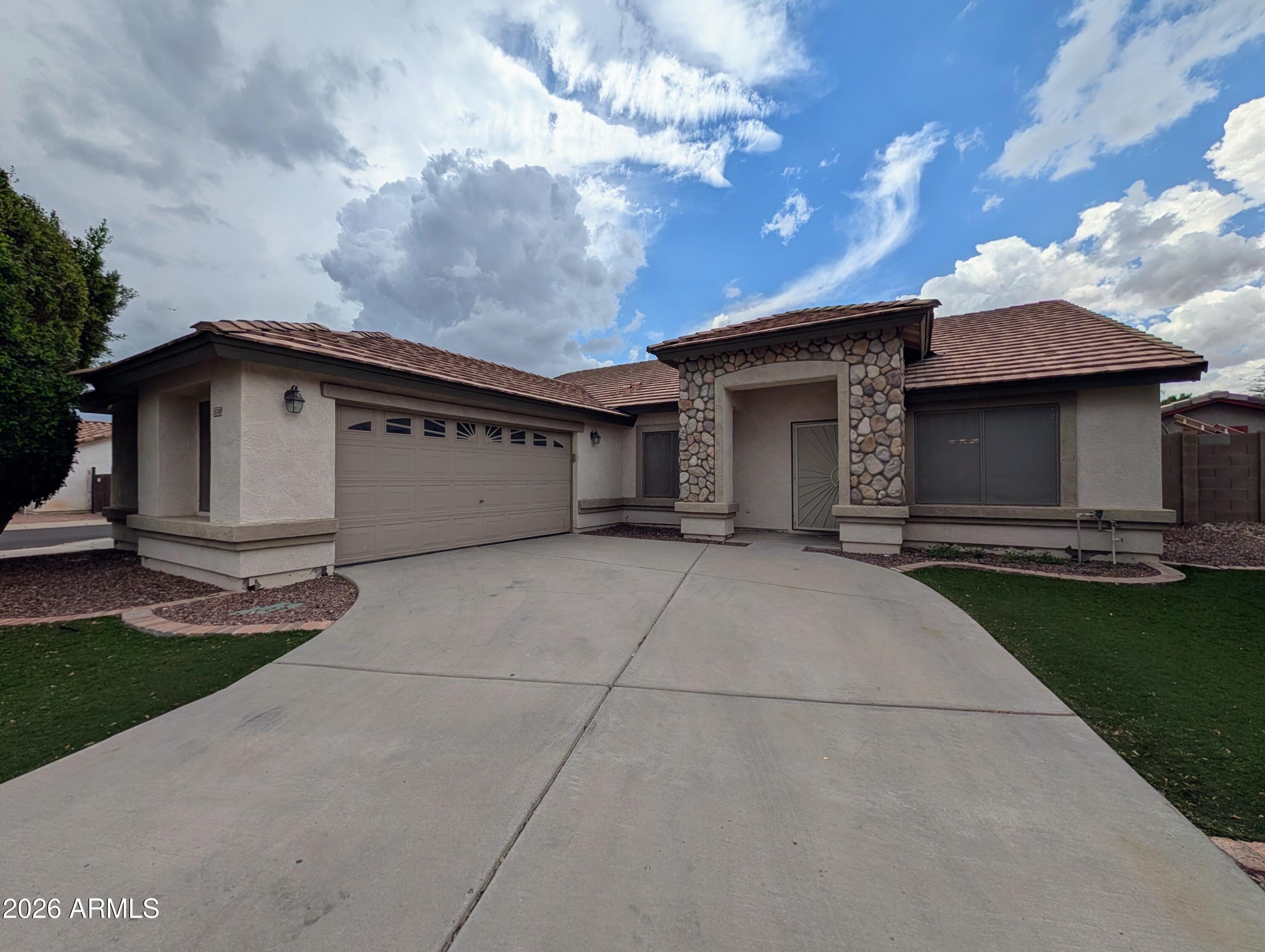15748 W Paradise Lane — photo
