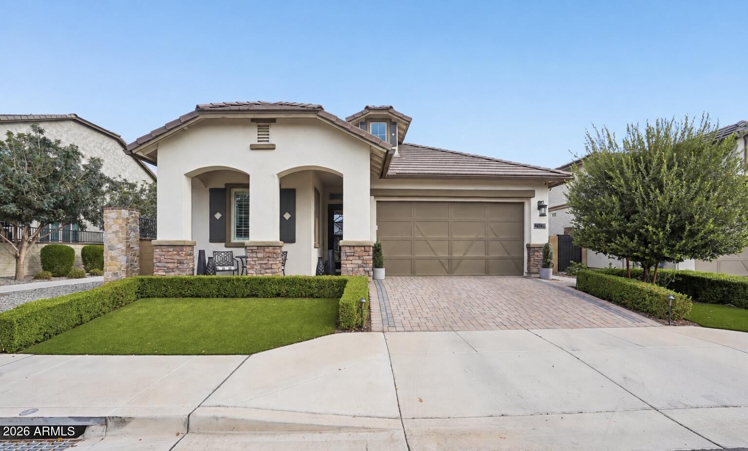 2108 E Warbler Road — photo