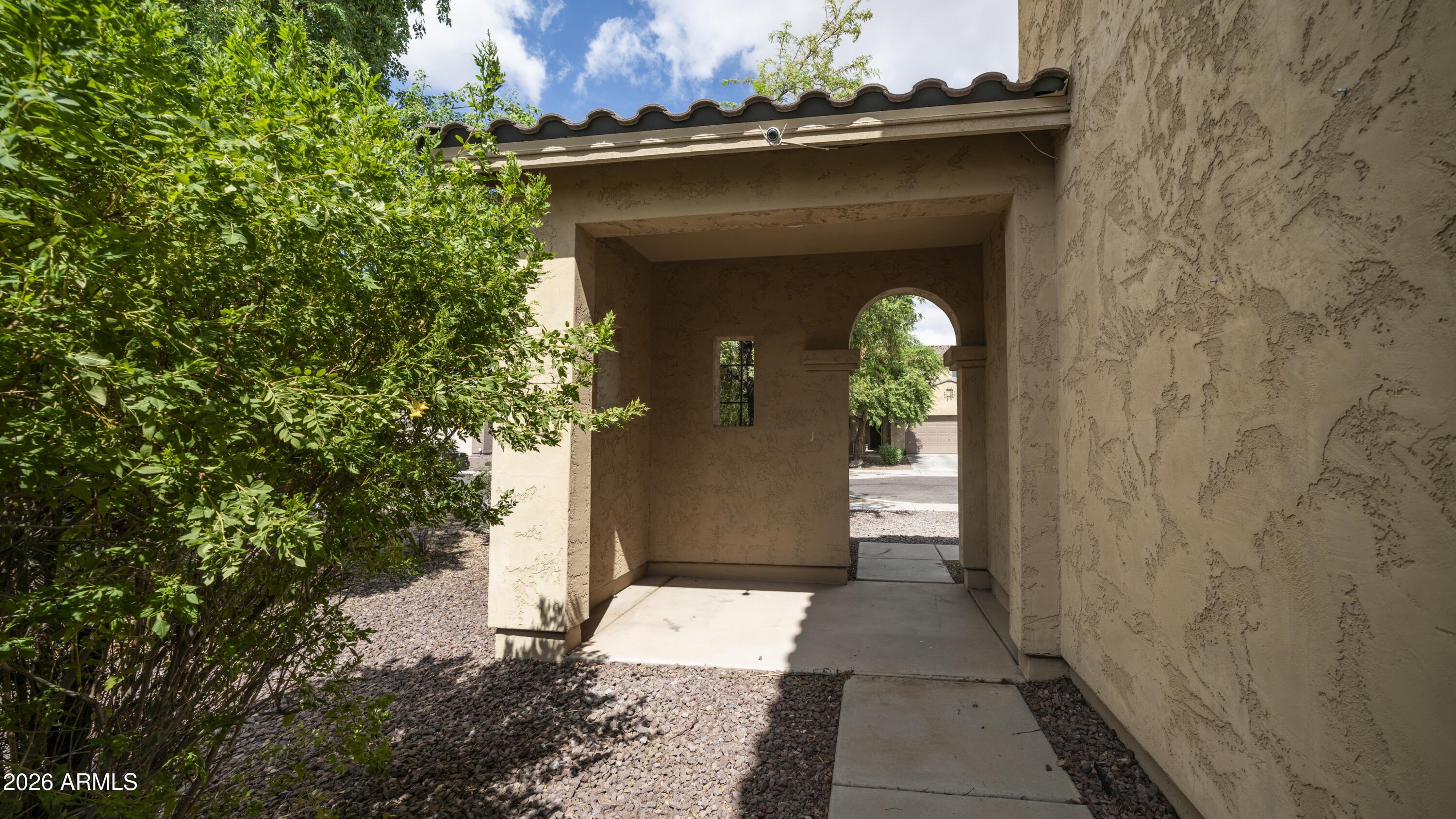 10423 W Hughes Drive — photo