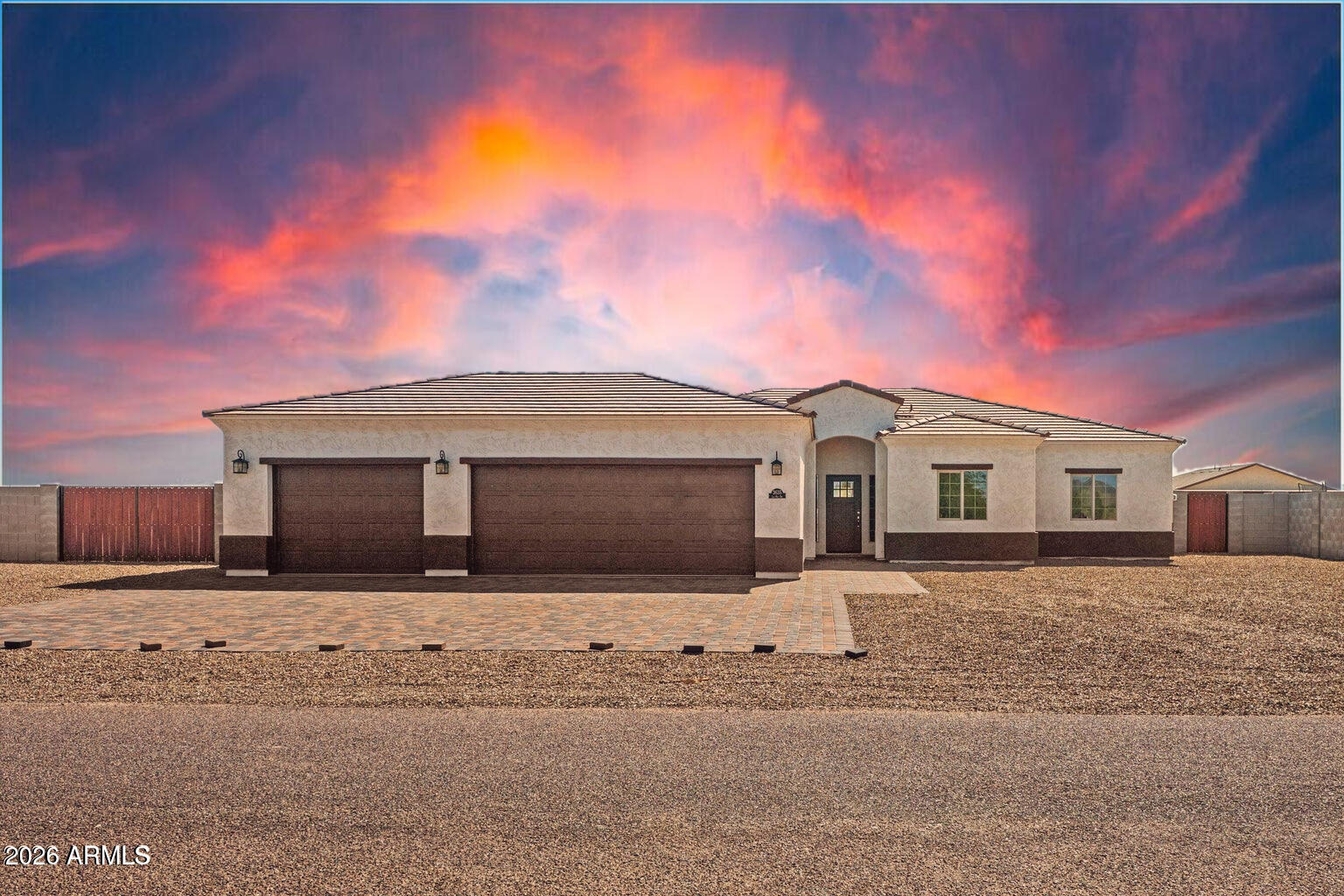 3835 N Hohokam Drive — photo