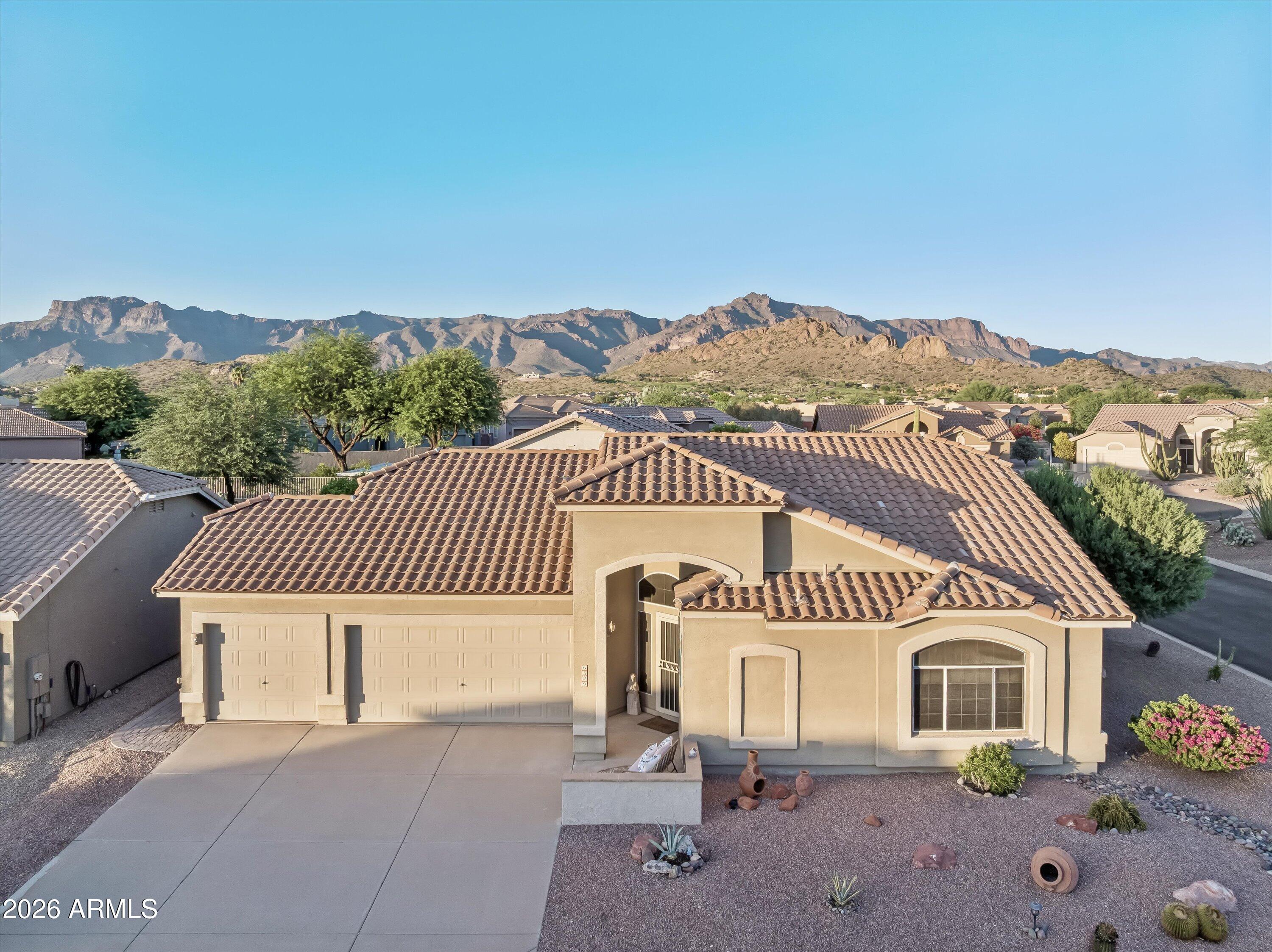 6329 S Sandtrap Drive — photo