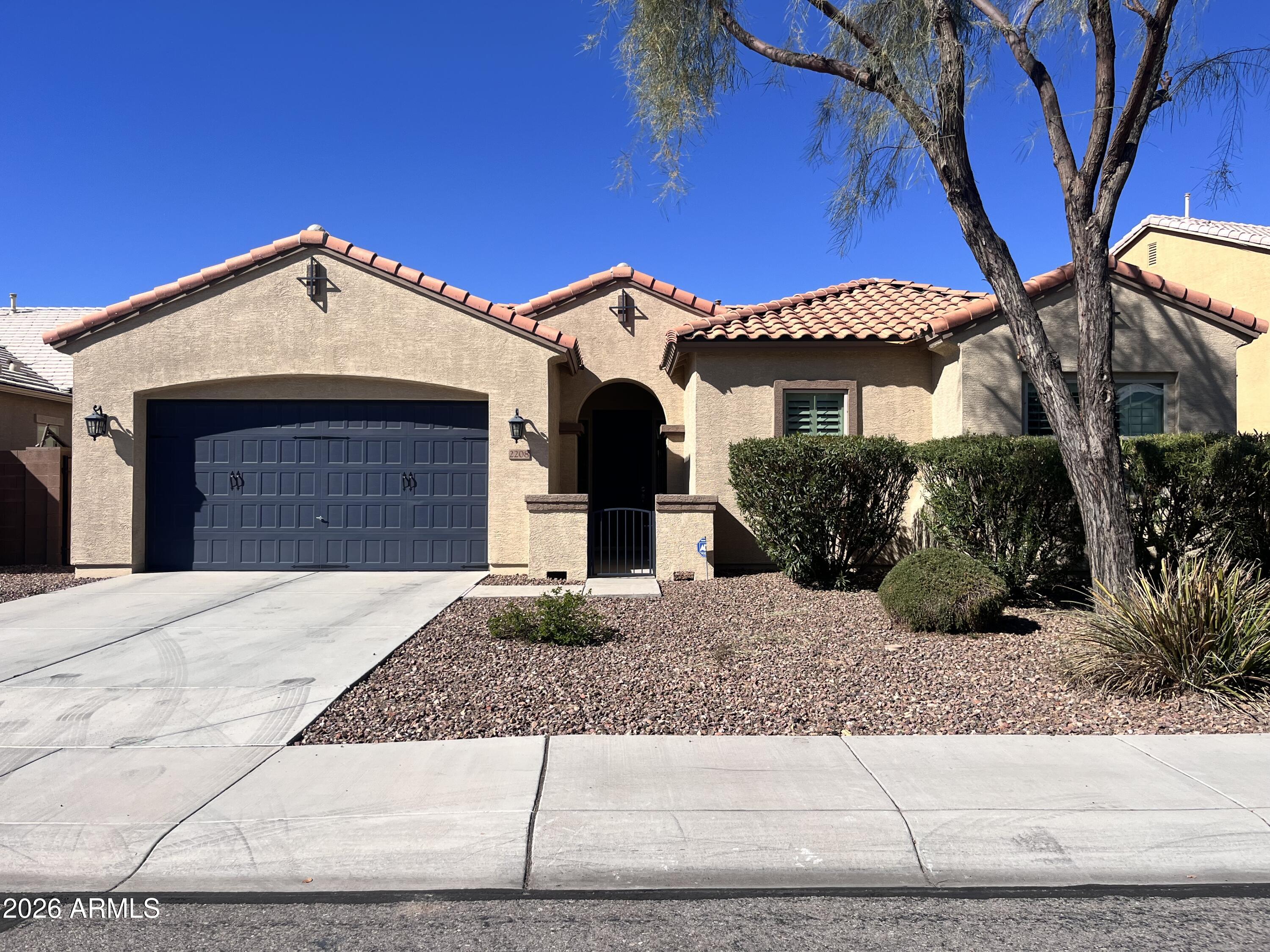 2208 E Indian Wells Drive — photo