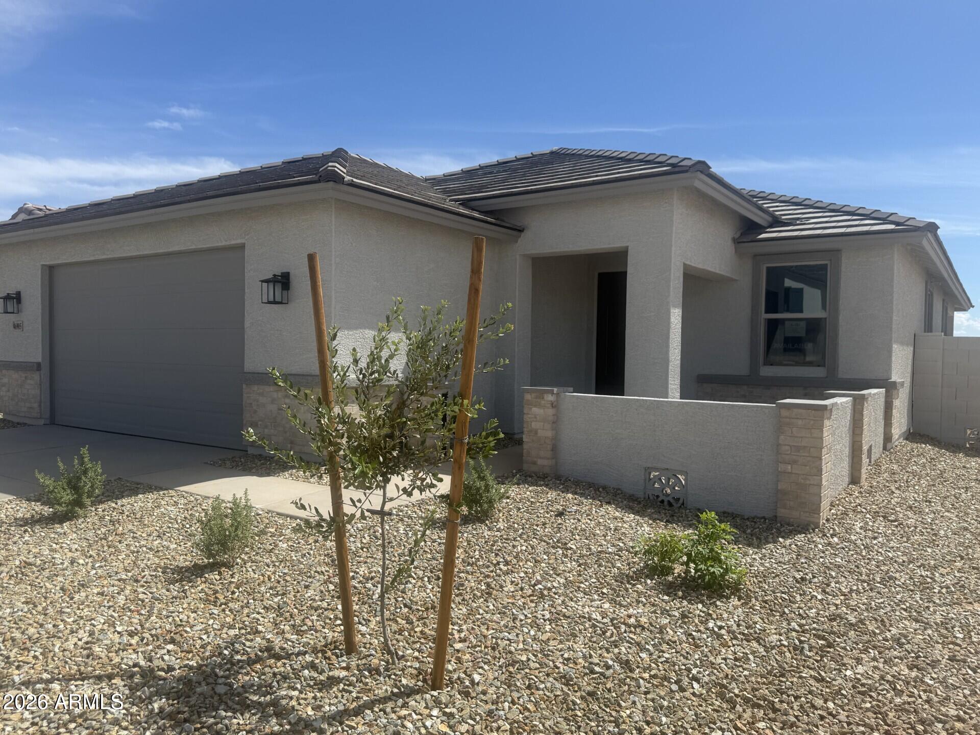 46905 W Crescent Moon Drive — photo
