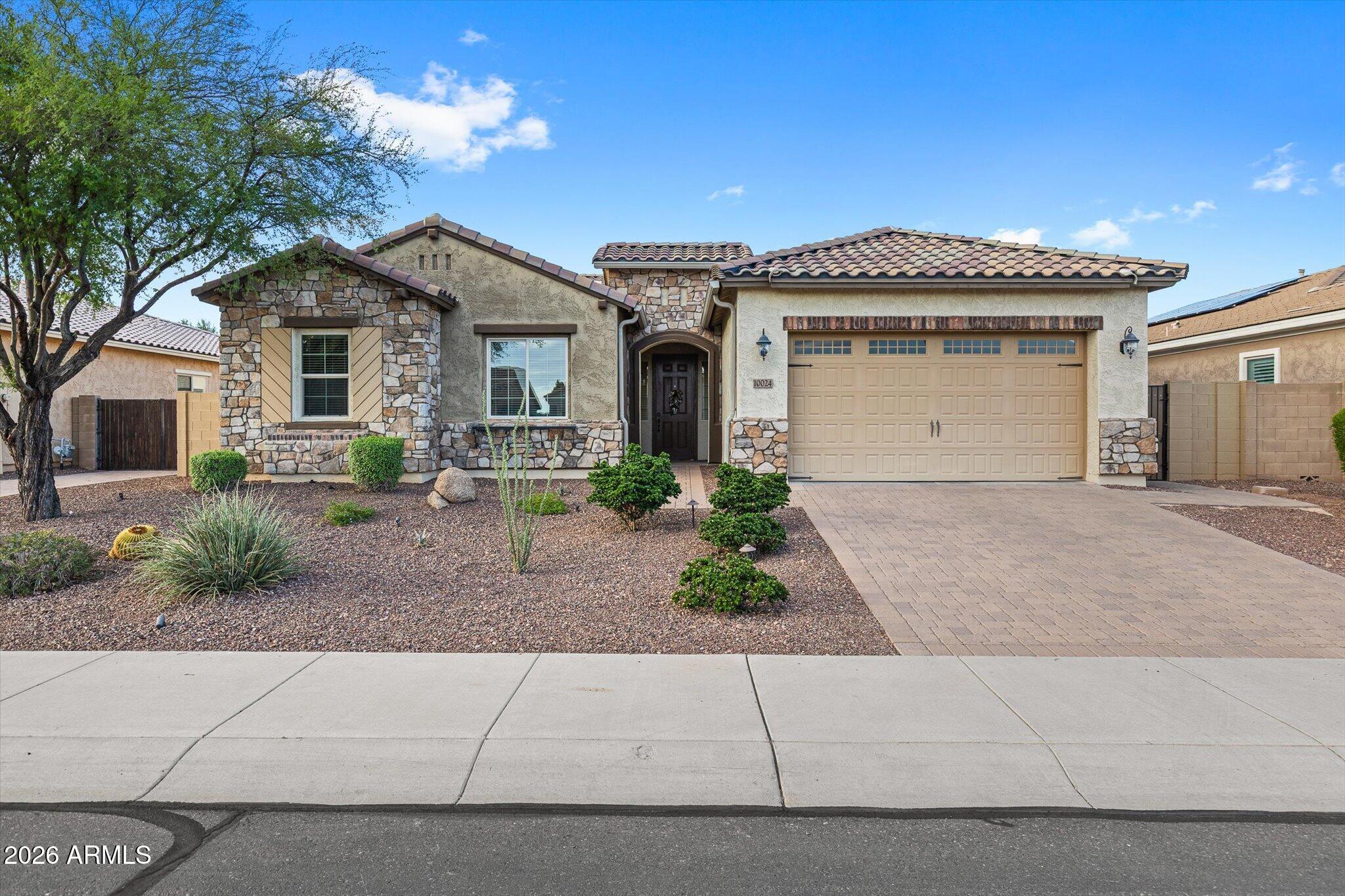 10024 W Jasmine Trail — photo