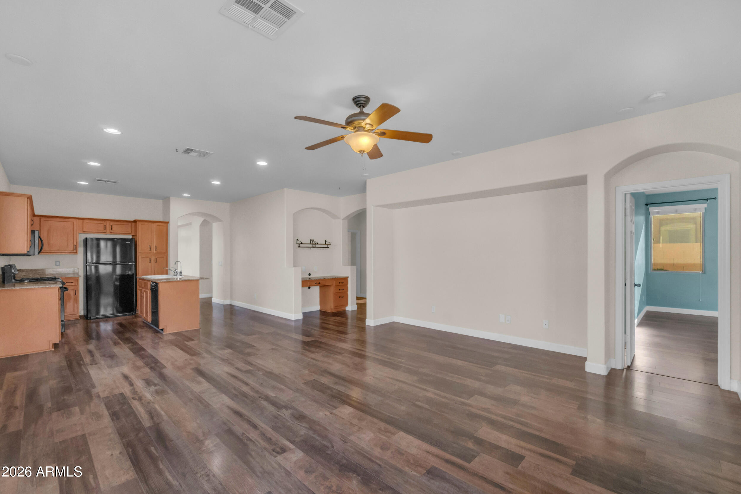 18420 W la Mirada Drive — photo