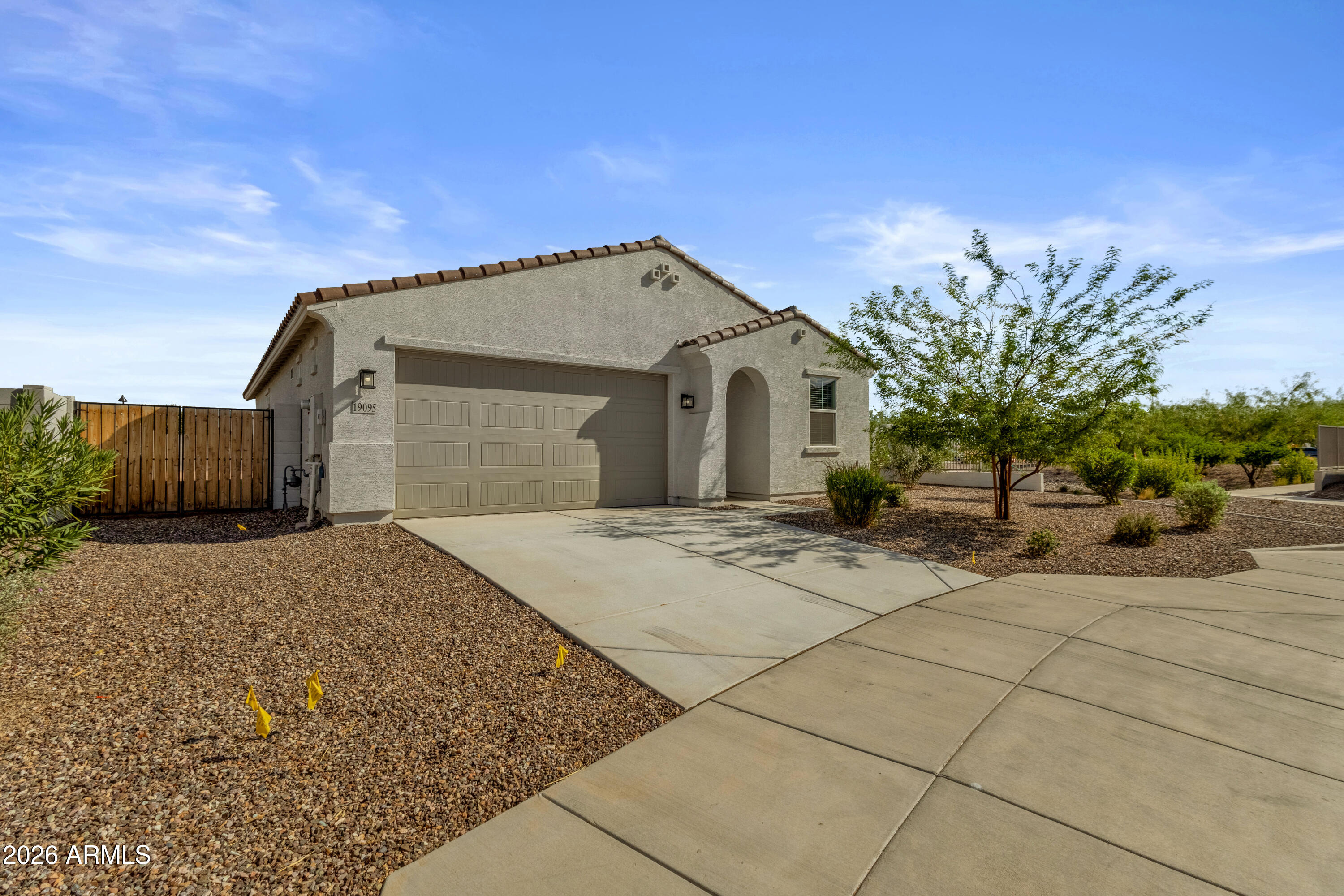 19095 N Los Gabrieles Way — photo