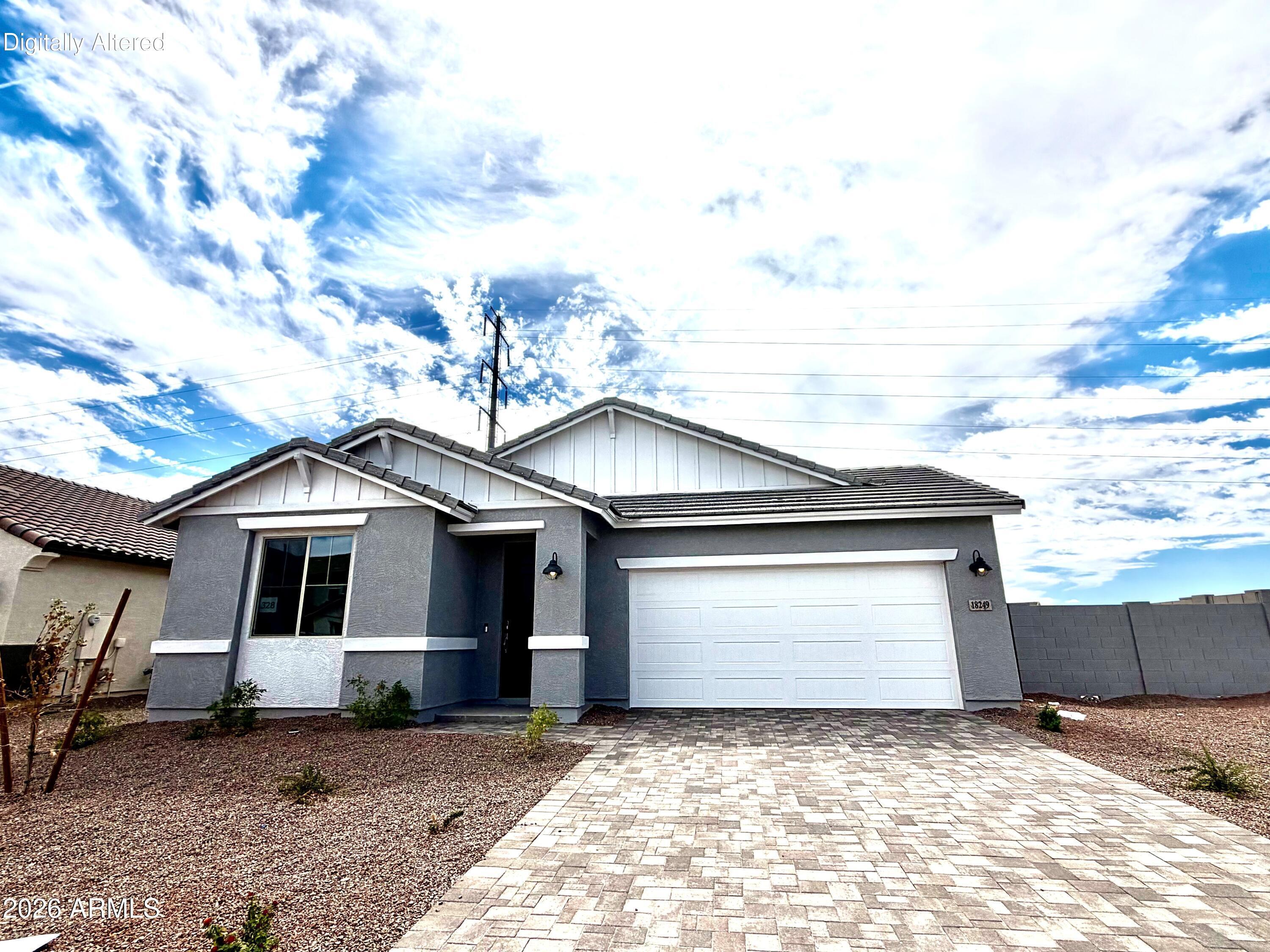 18249 W Pioneer Street — photo