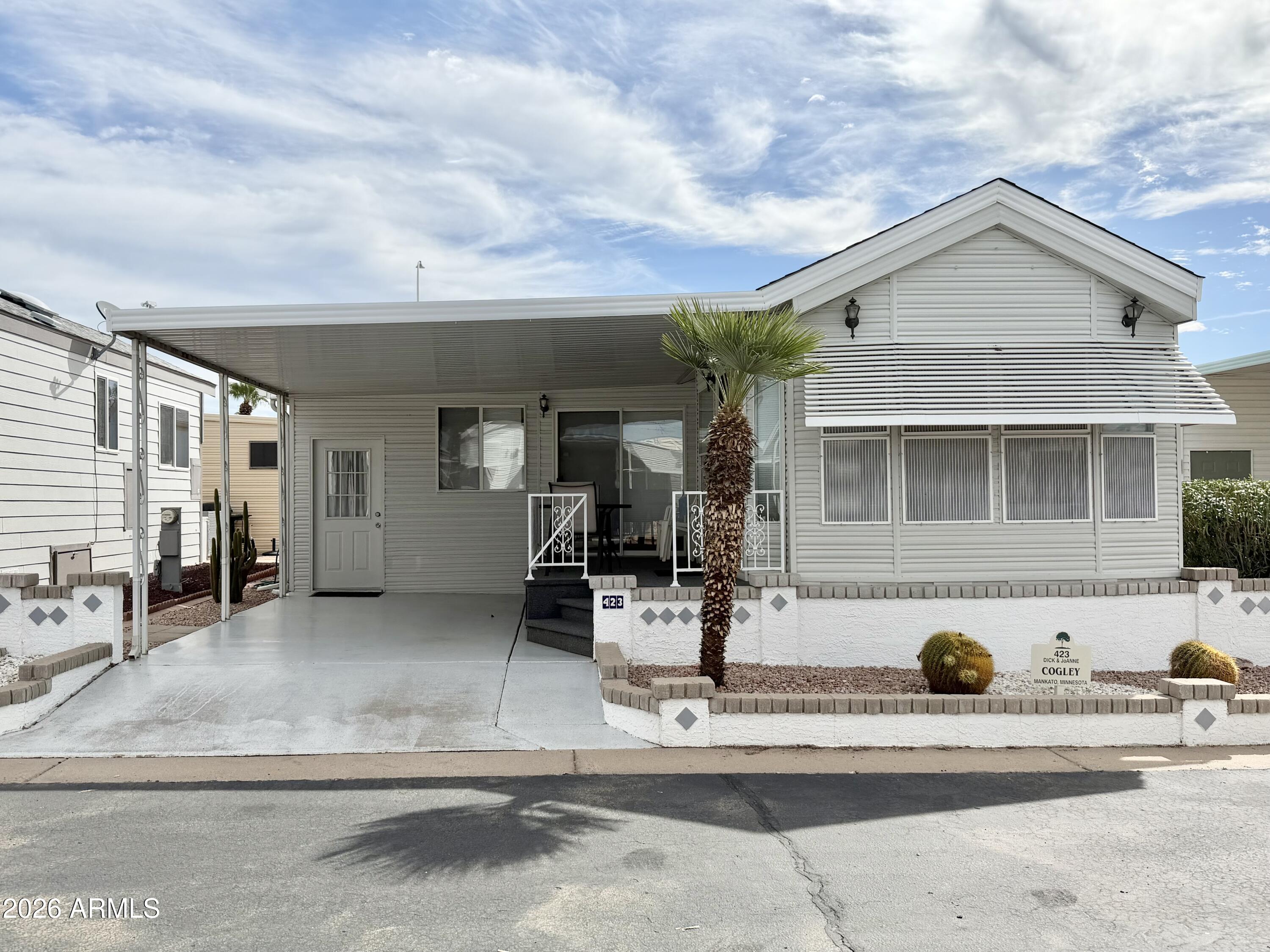 111 S Greenfield Road 423 — photo