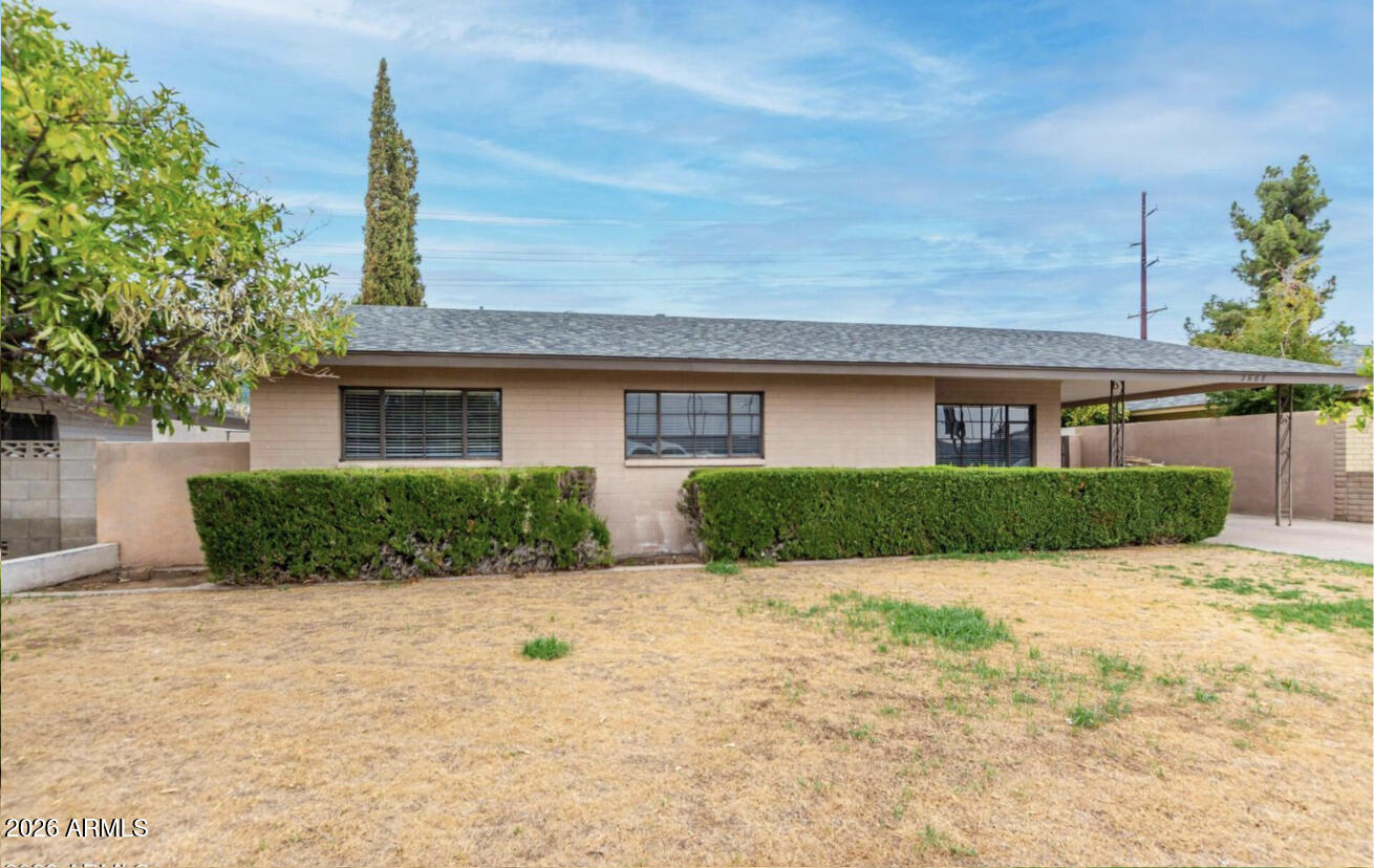2608 E Highland Avenue — photo