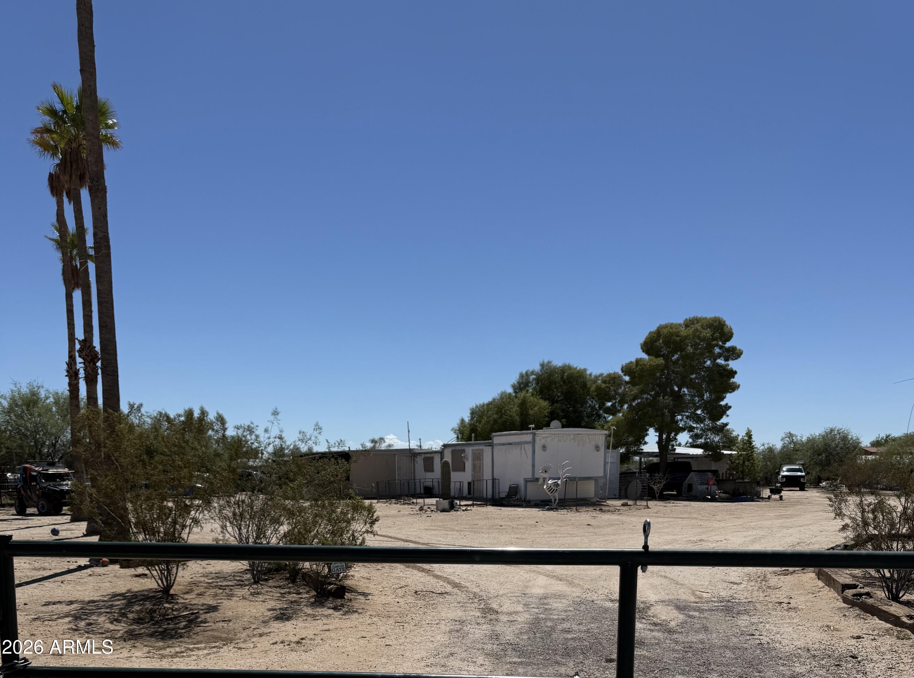 10235 W Foothill Drive — photo