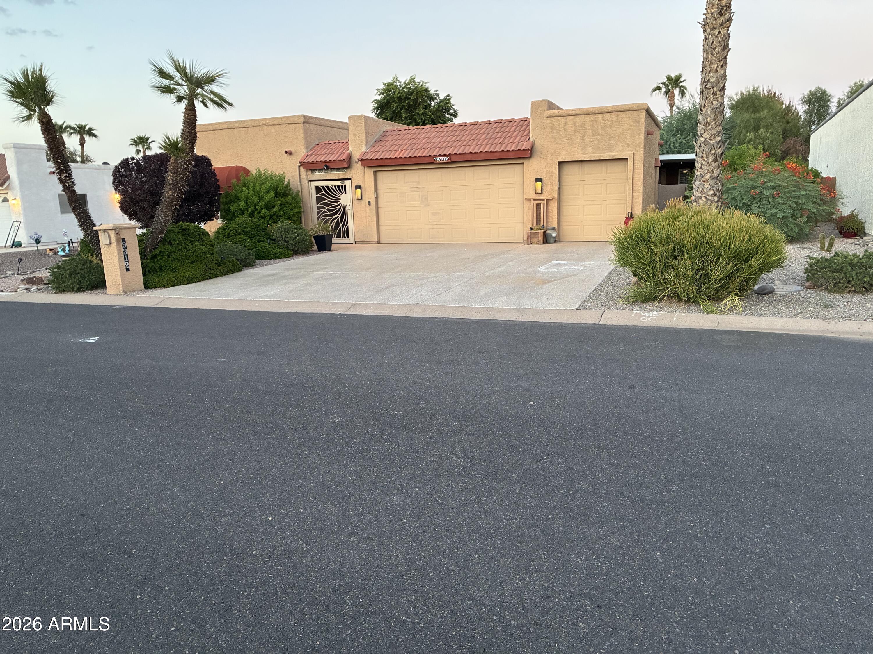 9312 E Citrus Lane — photo