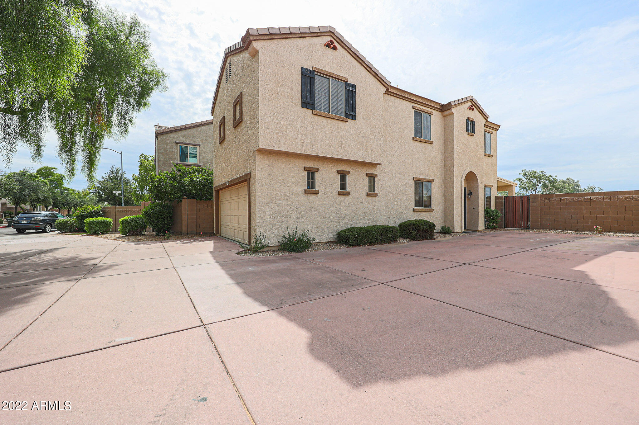 3039 W Los Gatos Drive — photo