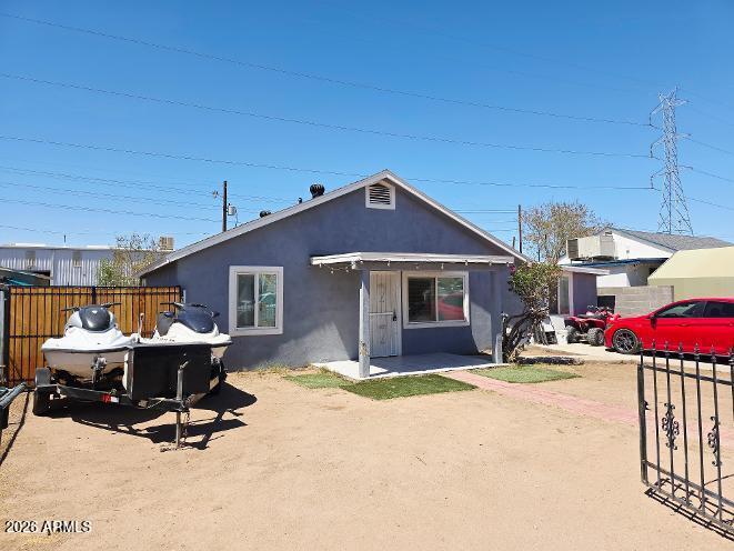 2422 W Hadley Street — photo