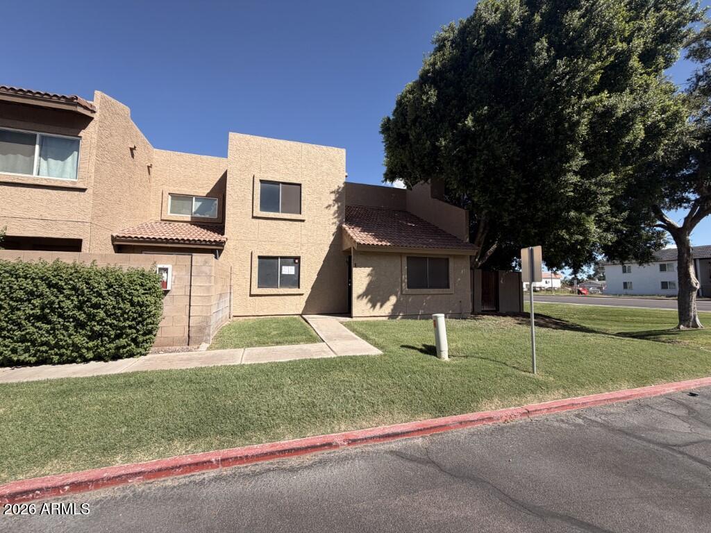 222 W Brown Road 1 — photo