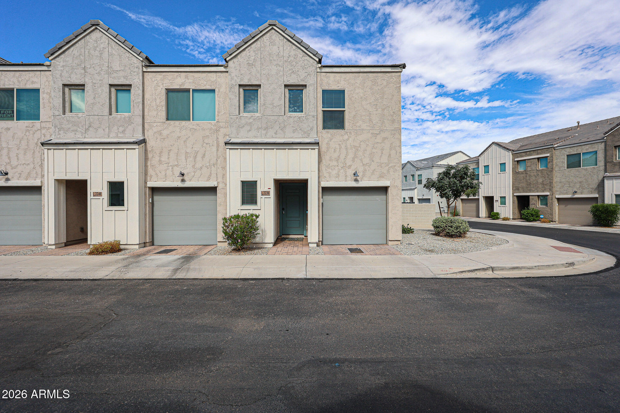 2236 W Laurie Lane — photo