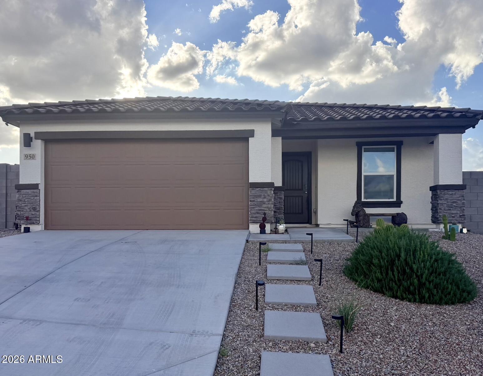 950 Logan Way — photo