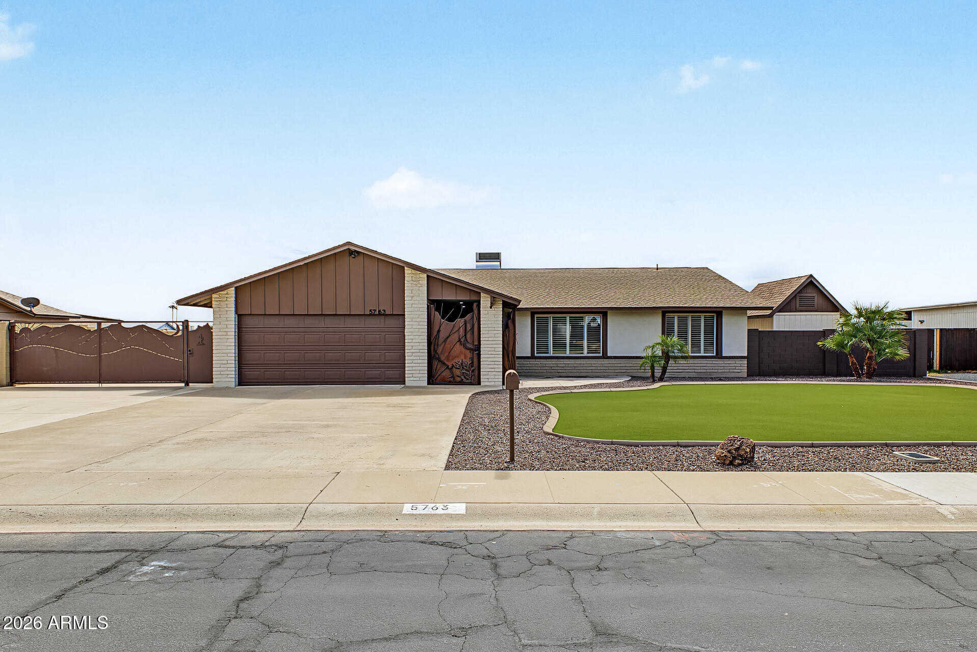 5763 W Marconi Avenue — photo