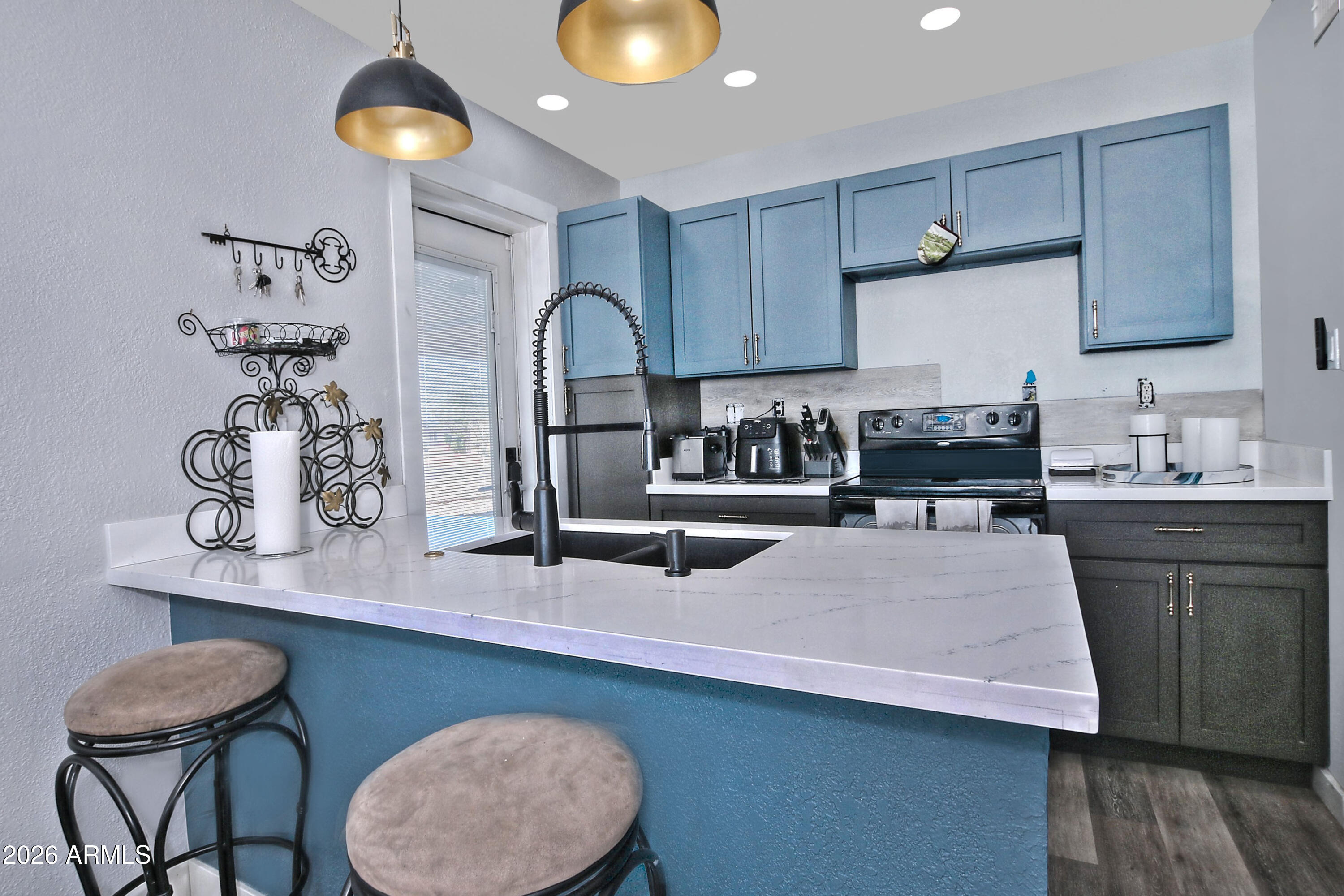 125 W Cholla Street — photo