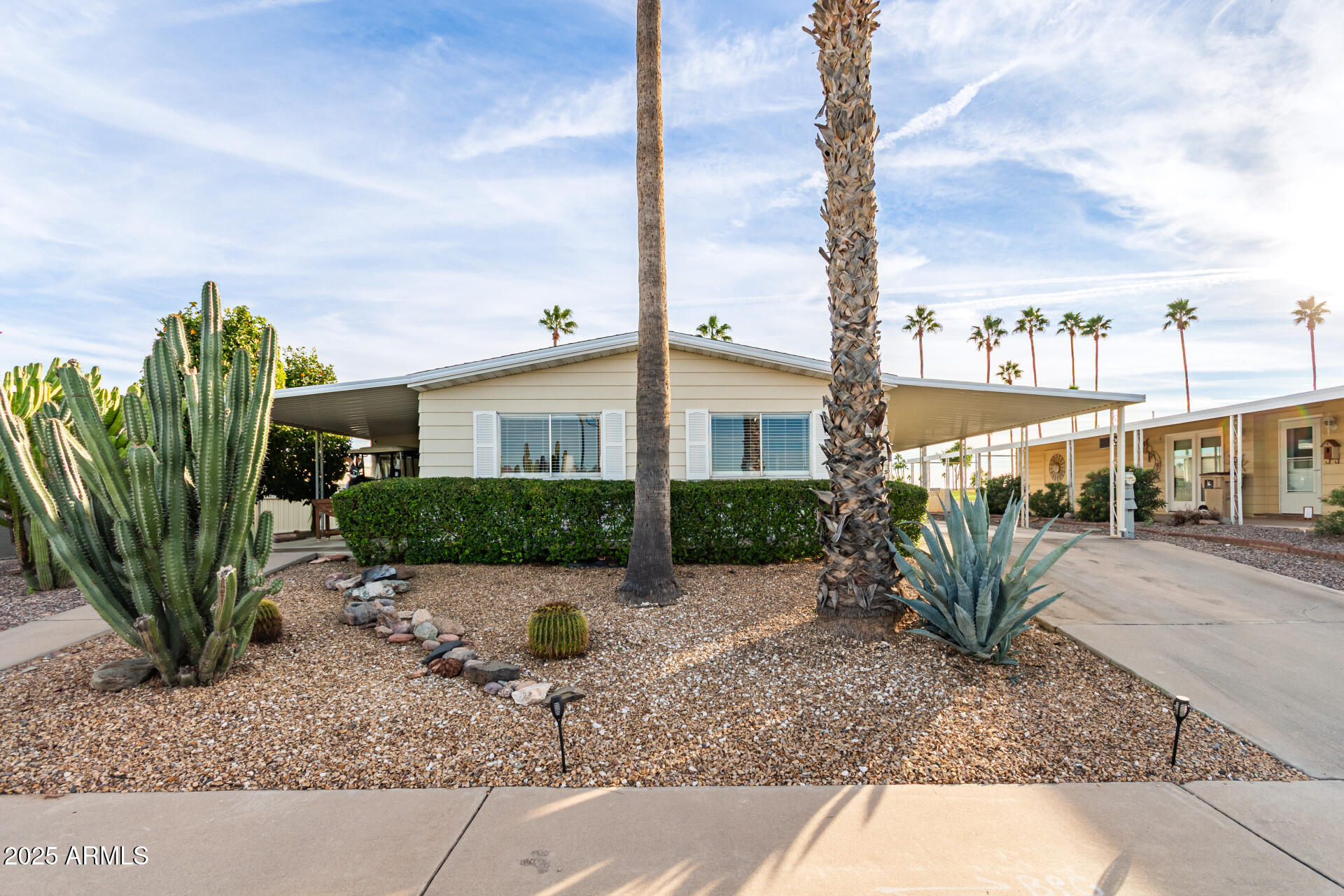 5263 E McDowell Road — photo