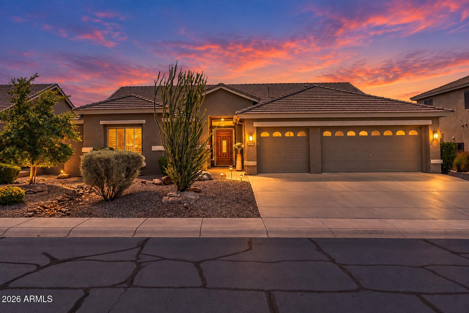 5335 E Thunder Hawk Road — photo