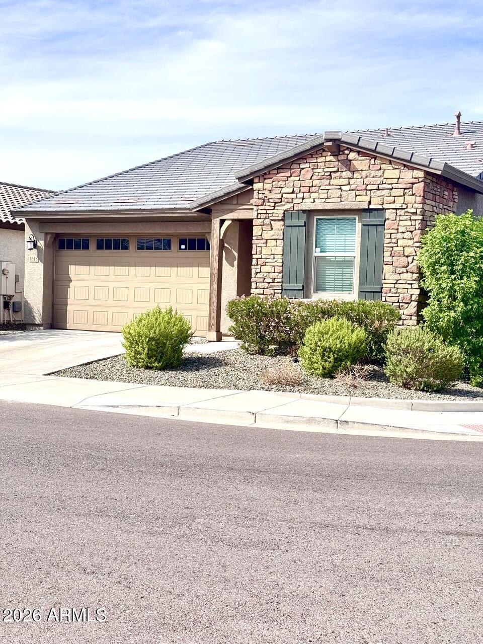 1618 W Monte Way — photo