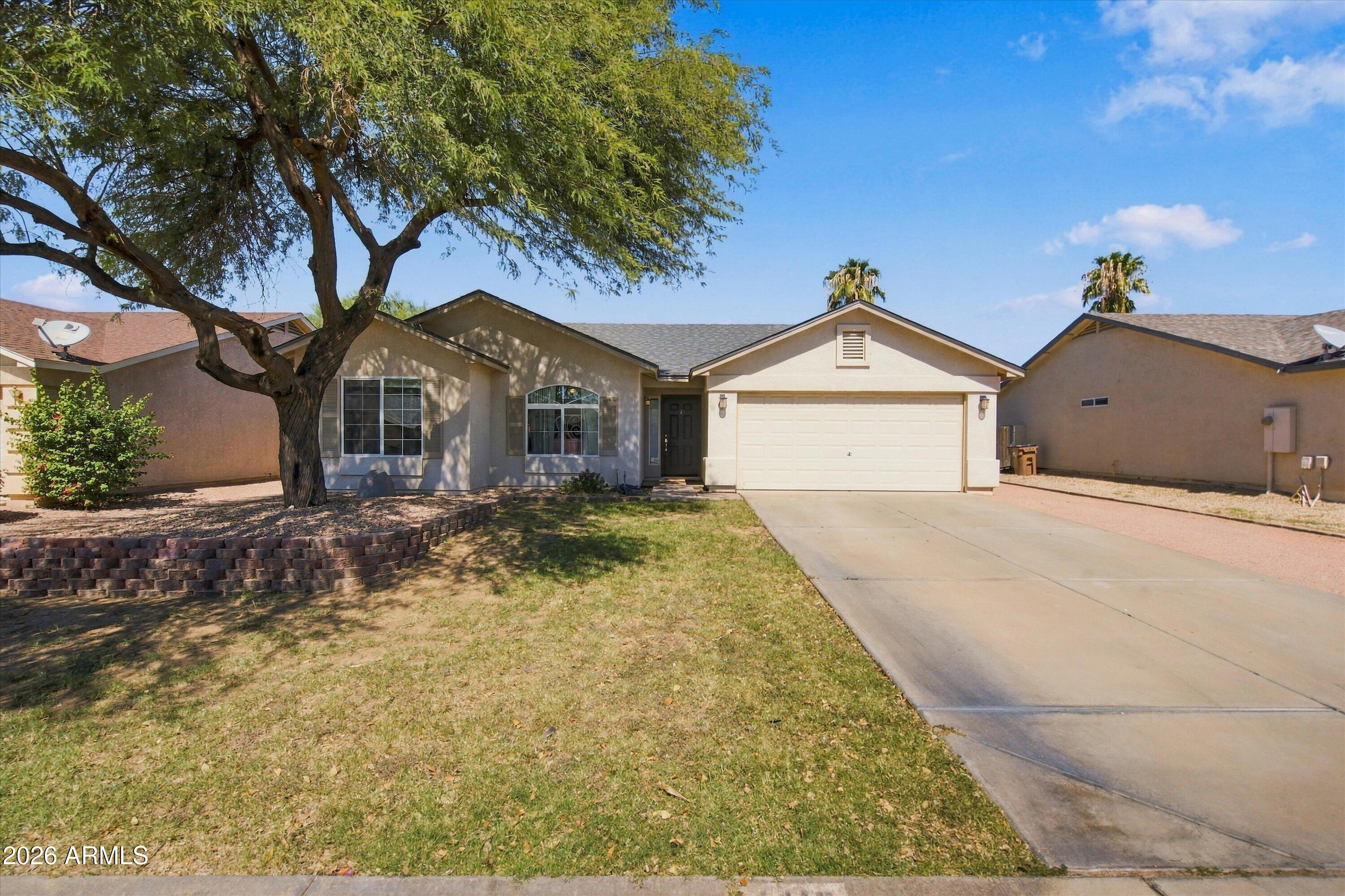 4416 E Meadow Lark Way — photo