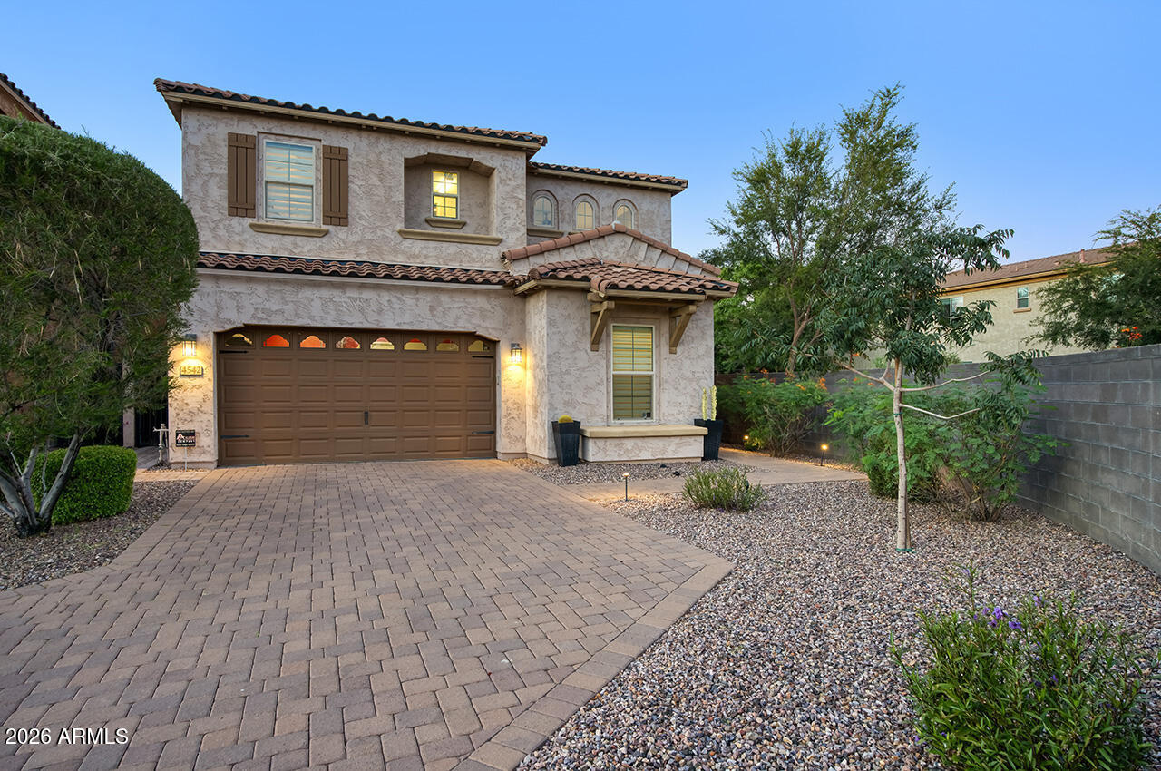 4542 E Vista Bonita Drive — photo