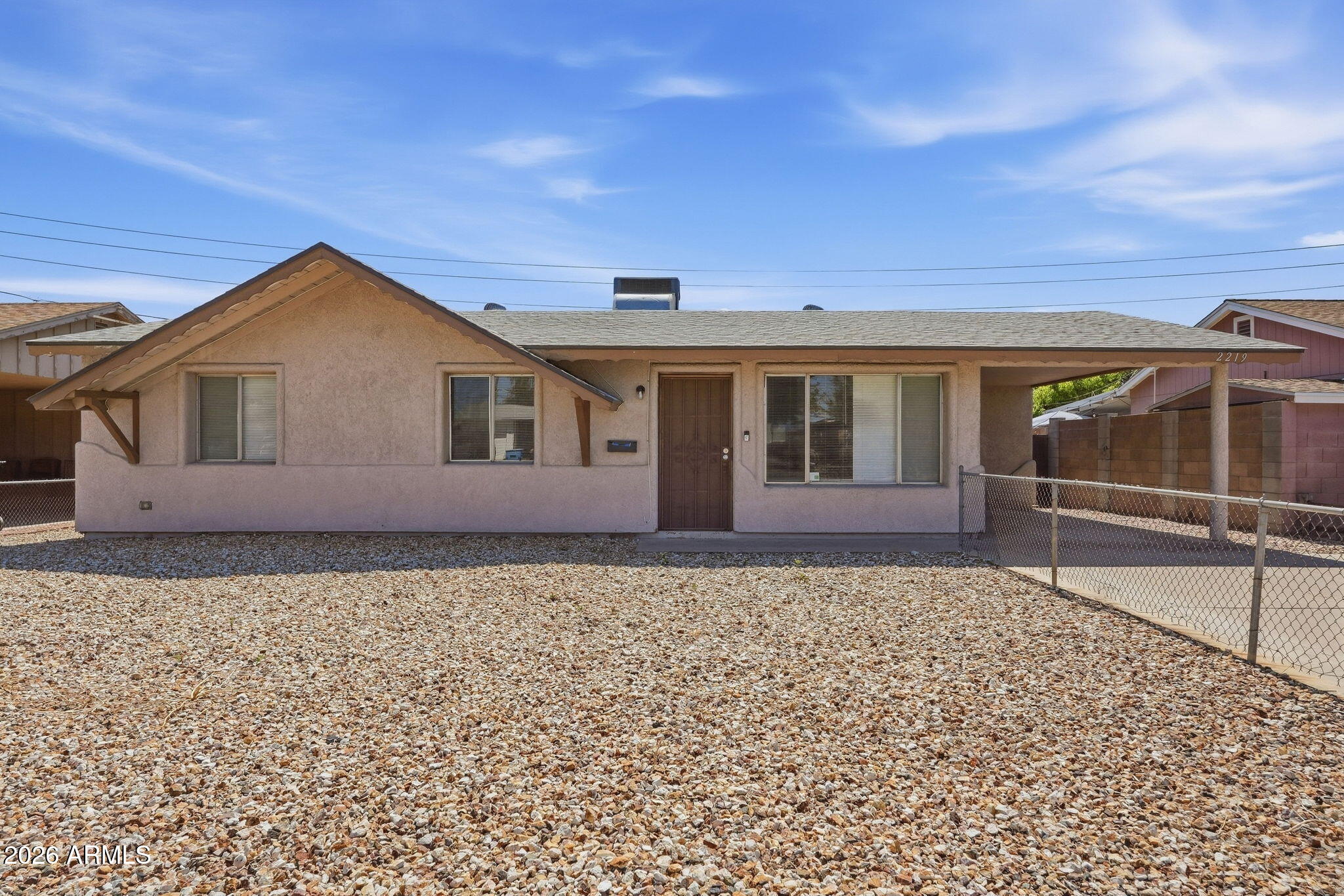 2219 W Cholla Street — photo