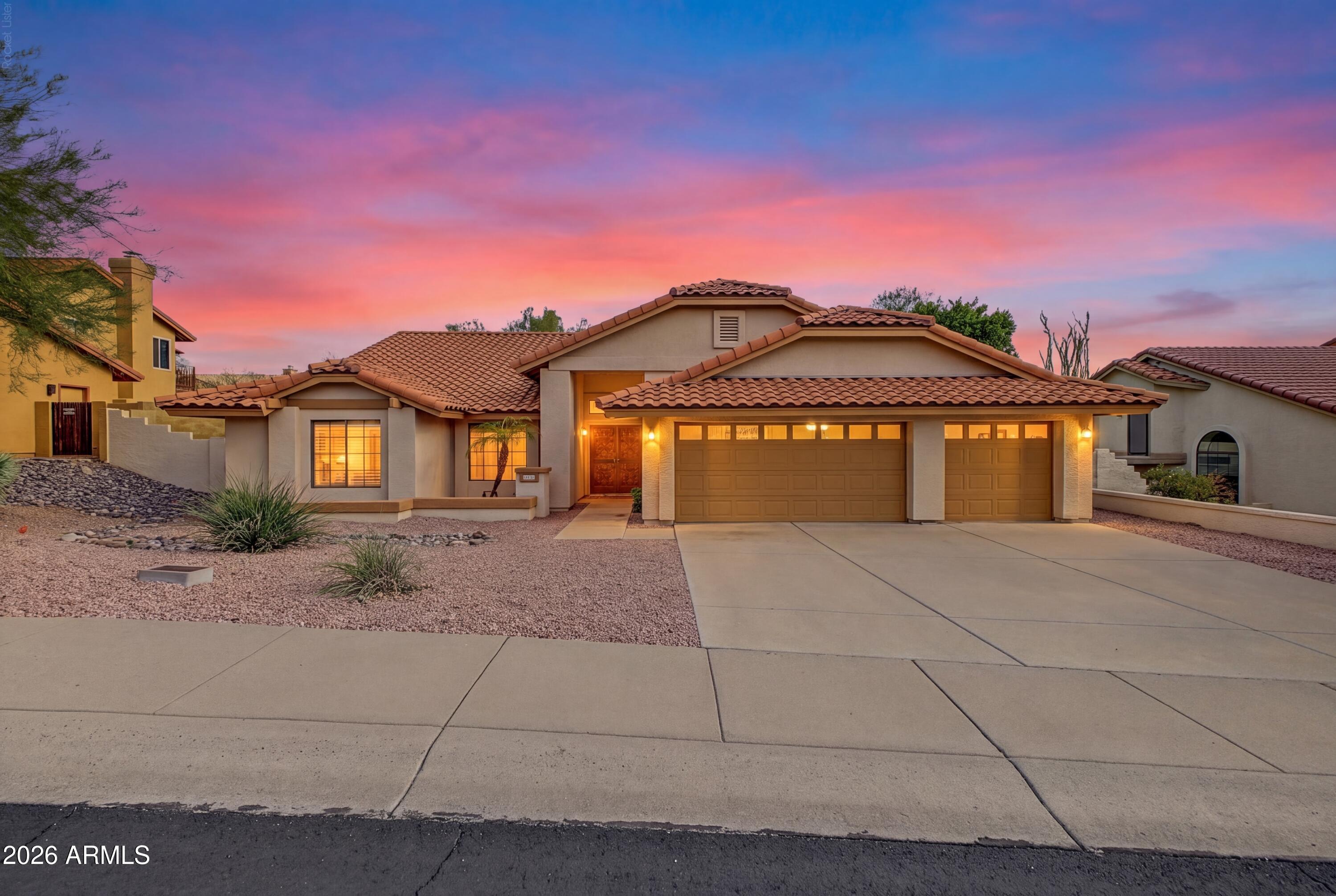 1101 E Braeburn Drive — photo