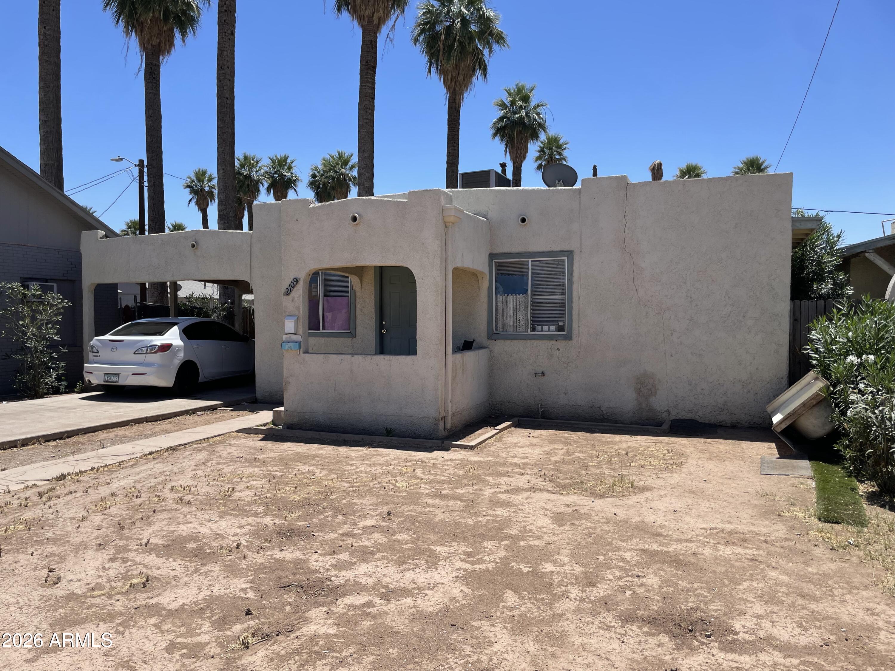 2109 W Monroe Street — photo
