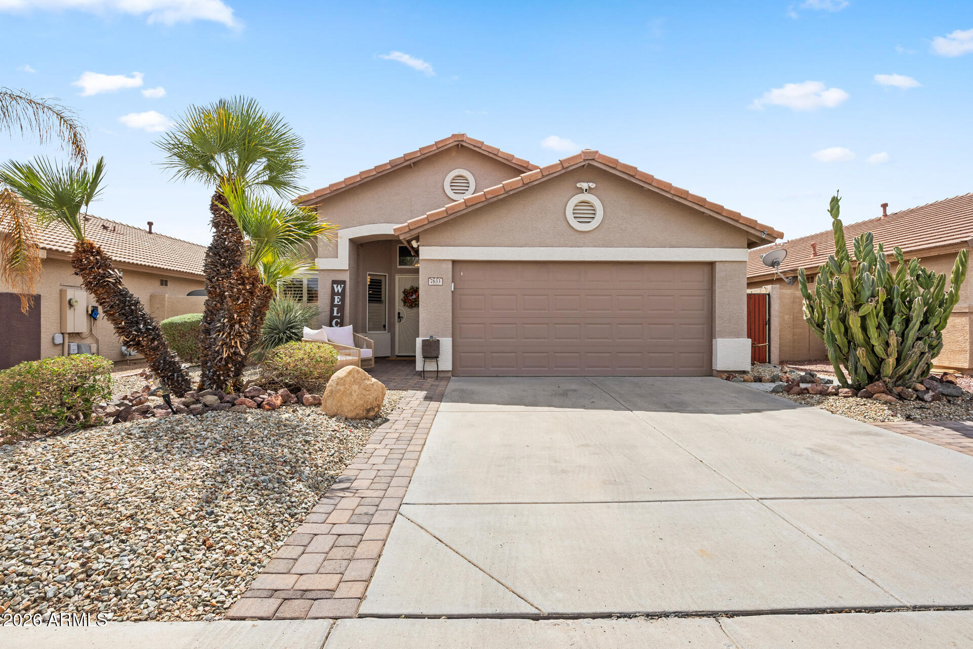7633 W Foothill Drive — photo