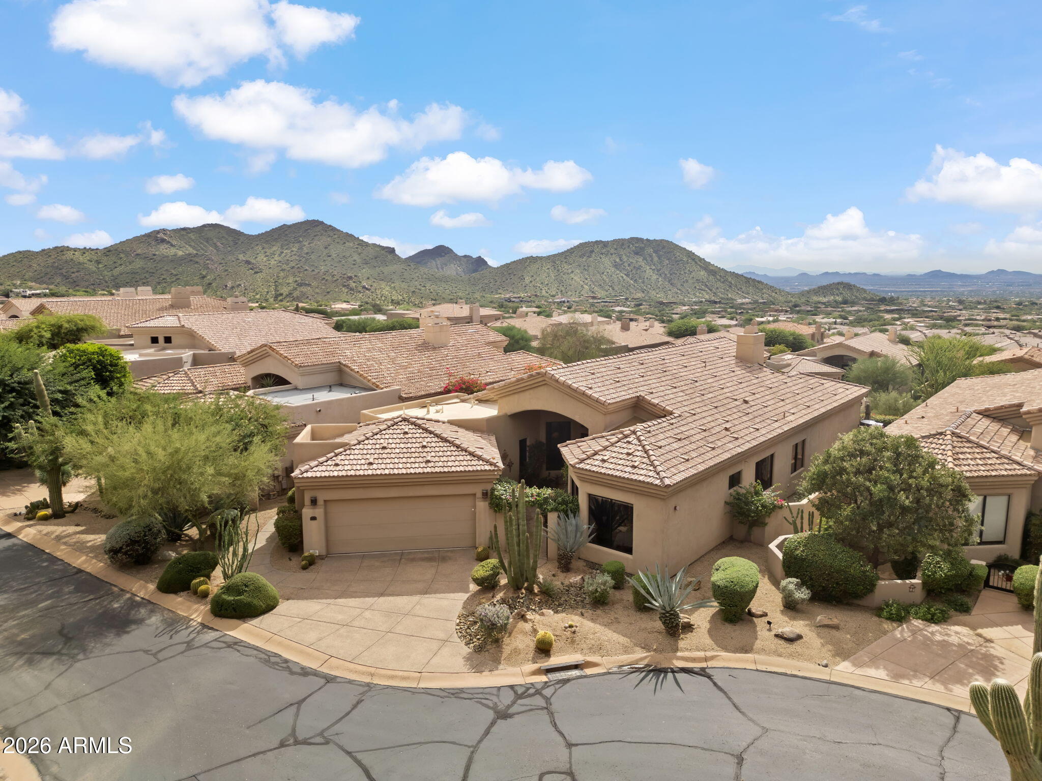 24350 N Whispering Ridge Way 39 — photo