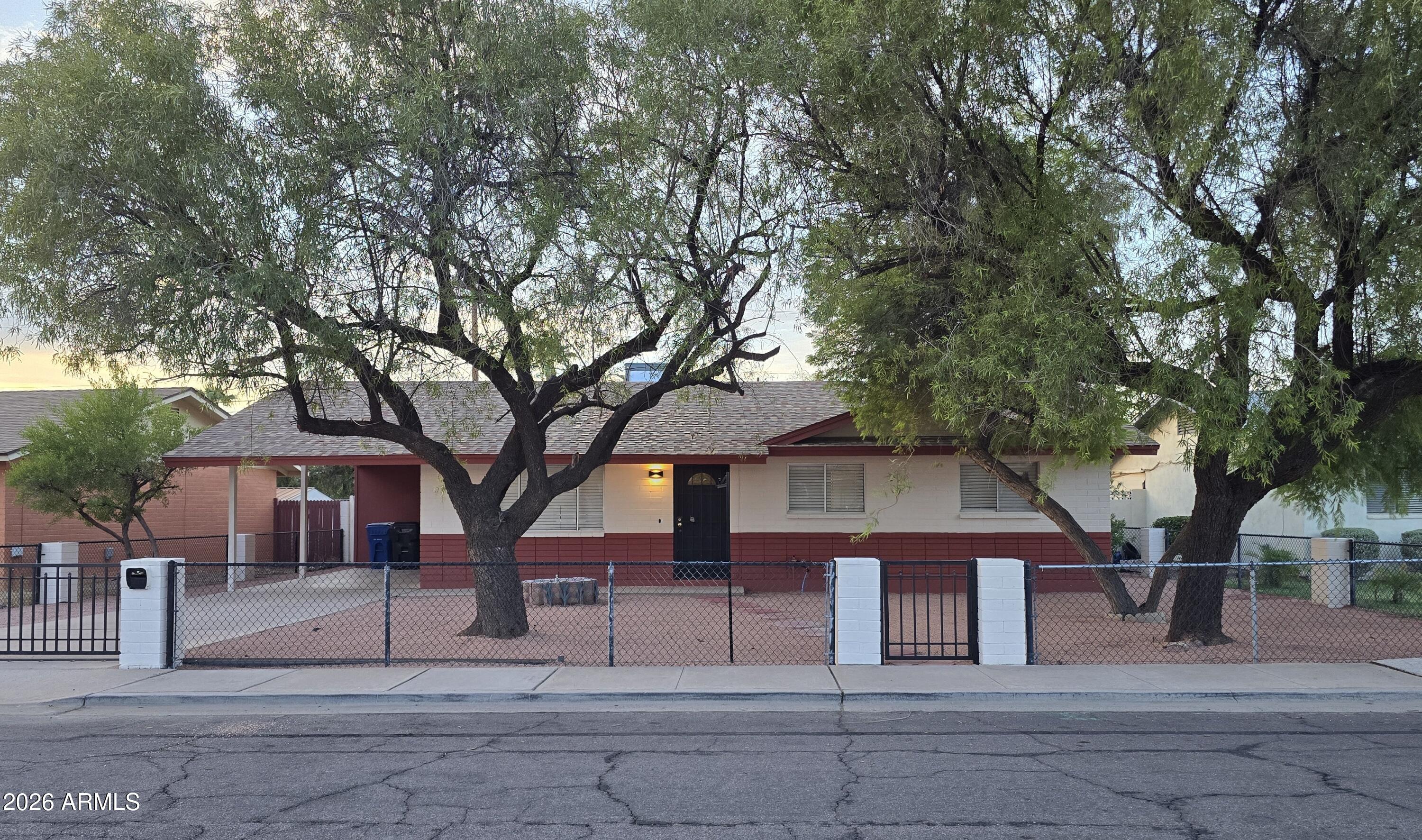 264 E 9th Drive, Mesa, AZ 85210