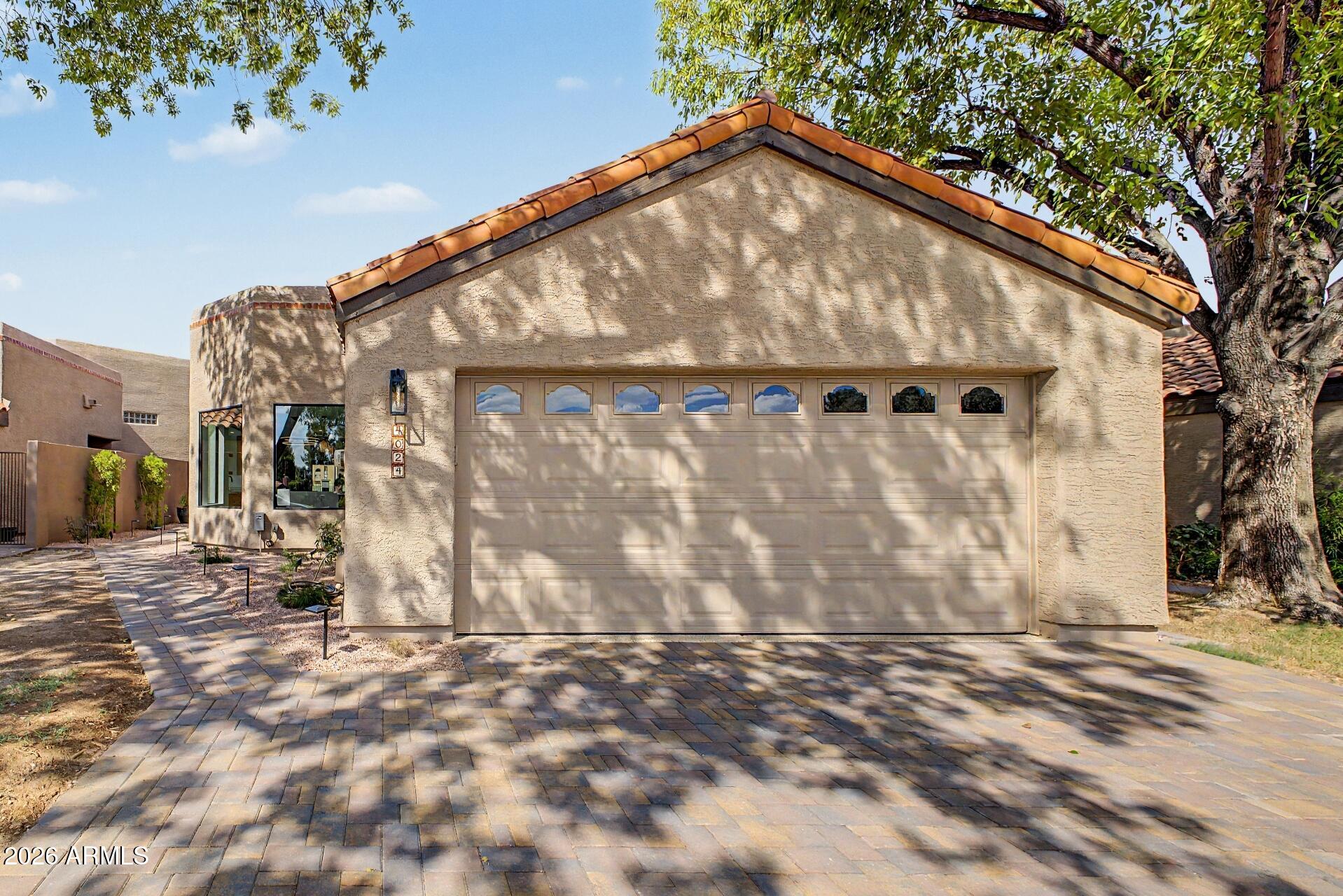 4024 E Paradise Drive — photo