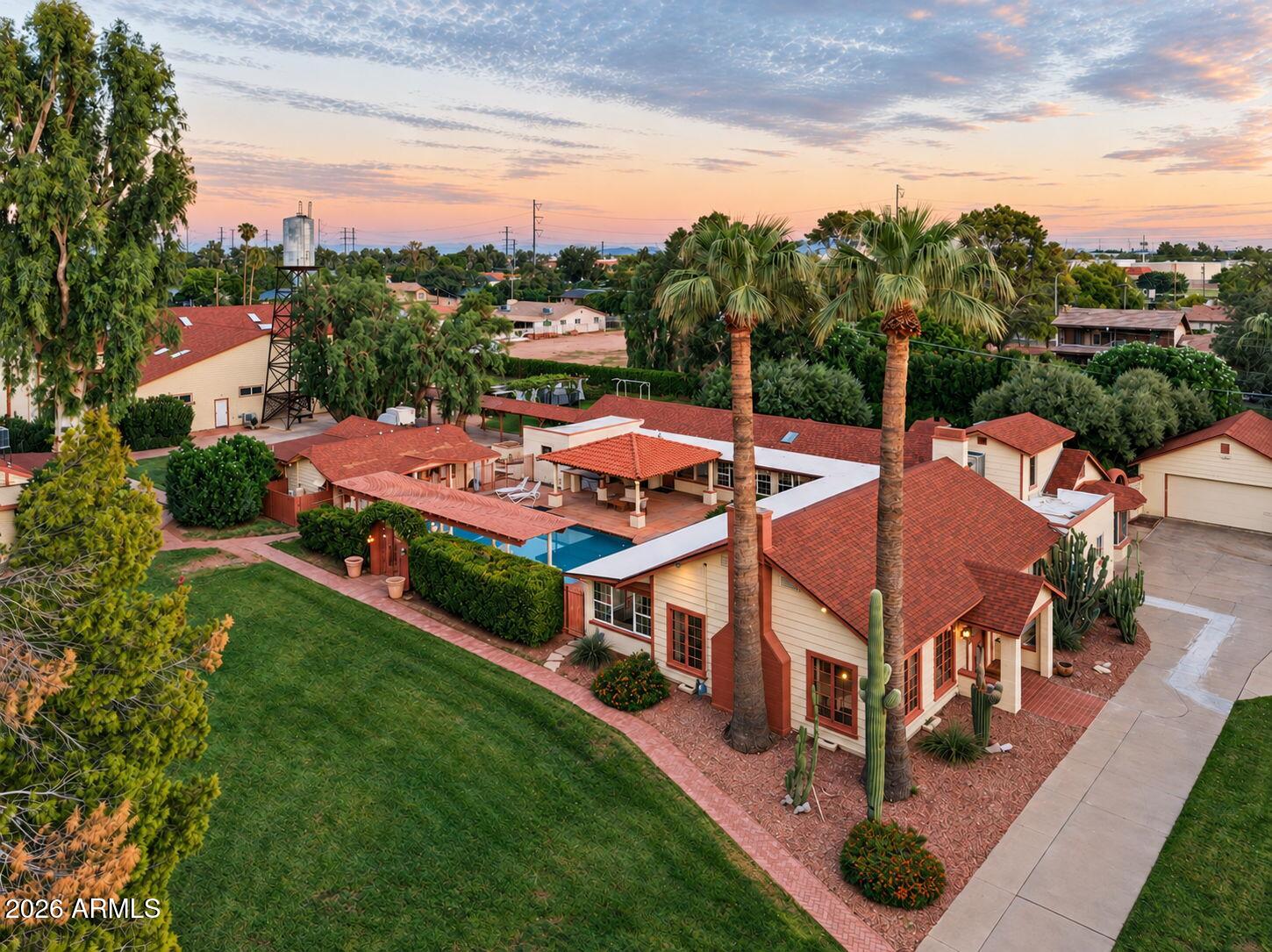 253 E Tremaine Drive — photo