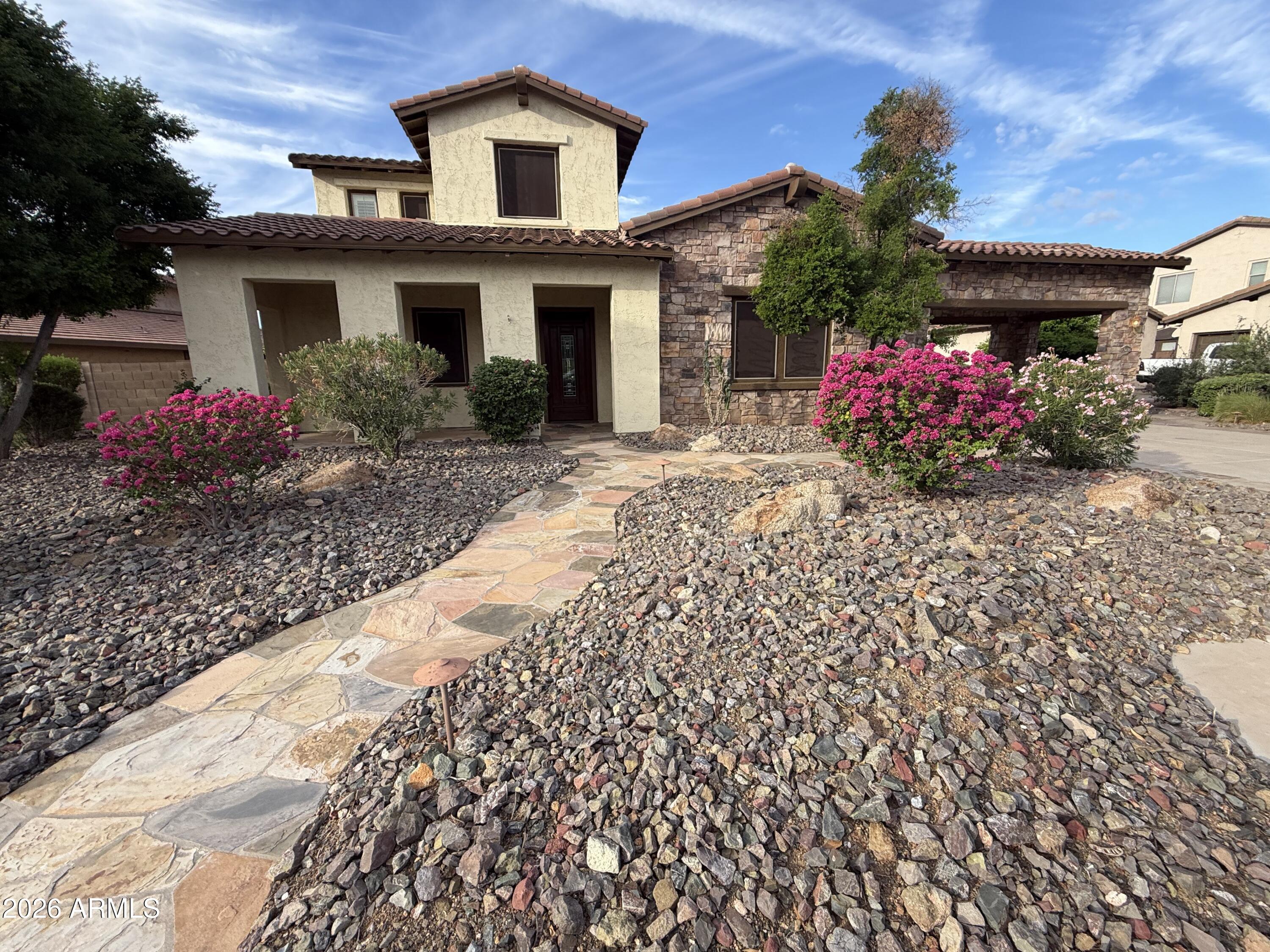 12435 W Red Hawk Drive — photo