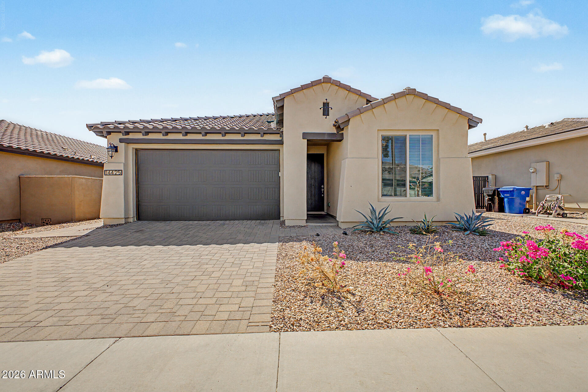 14425 W Dahlia Drive — photo