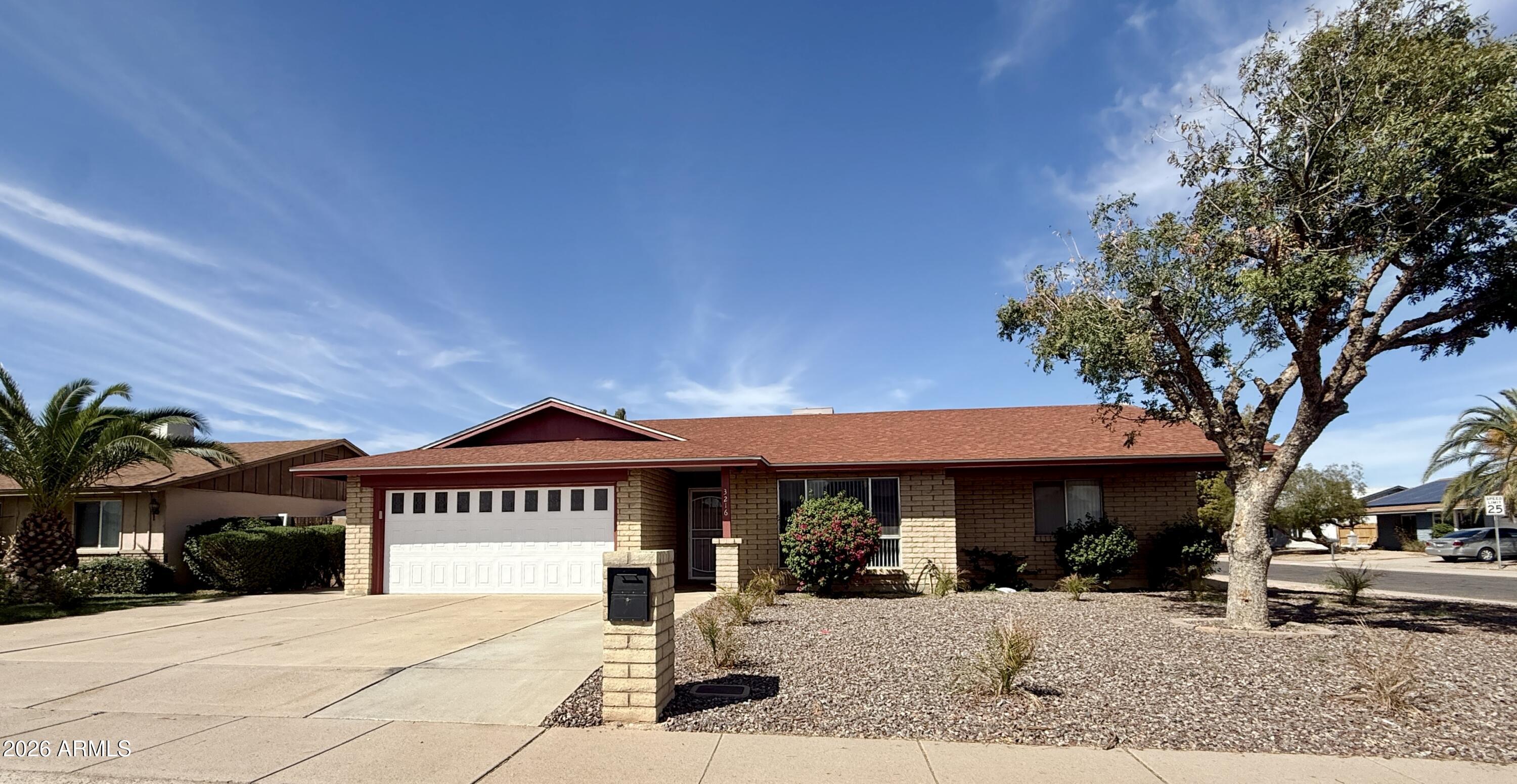 3216 W Peoria Avenue — photo