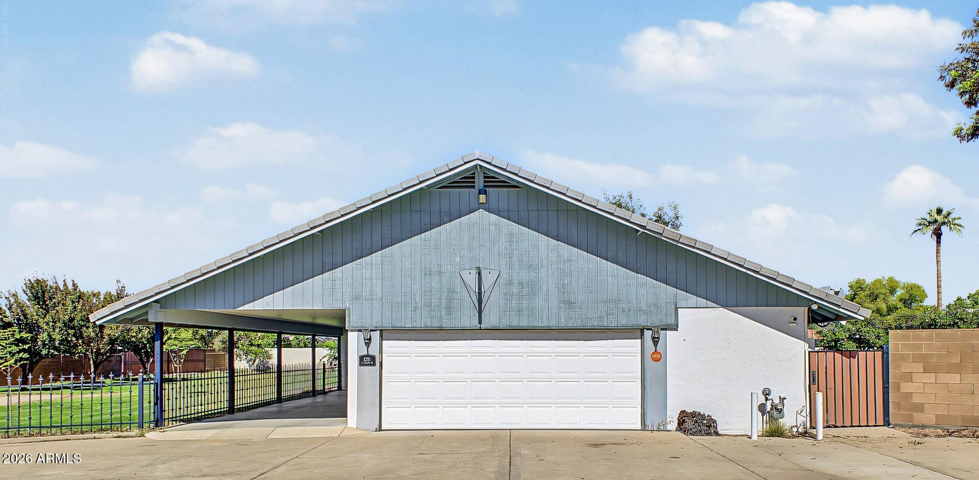 1251 N Gilbert Road — photo
