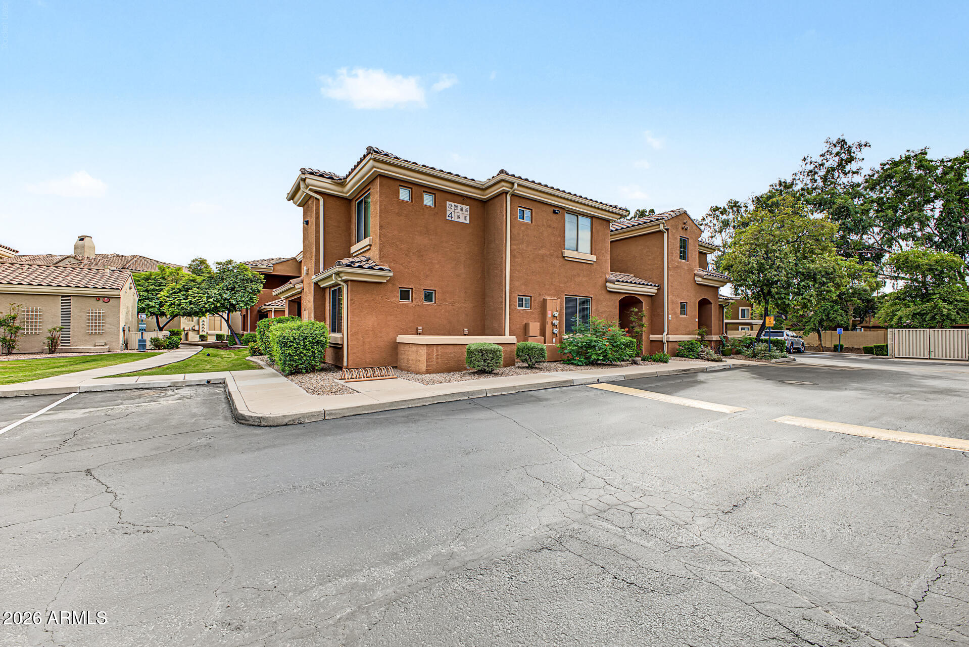 955 E Knox Road 109 — photo