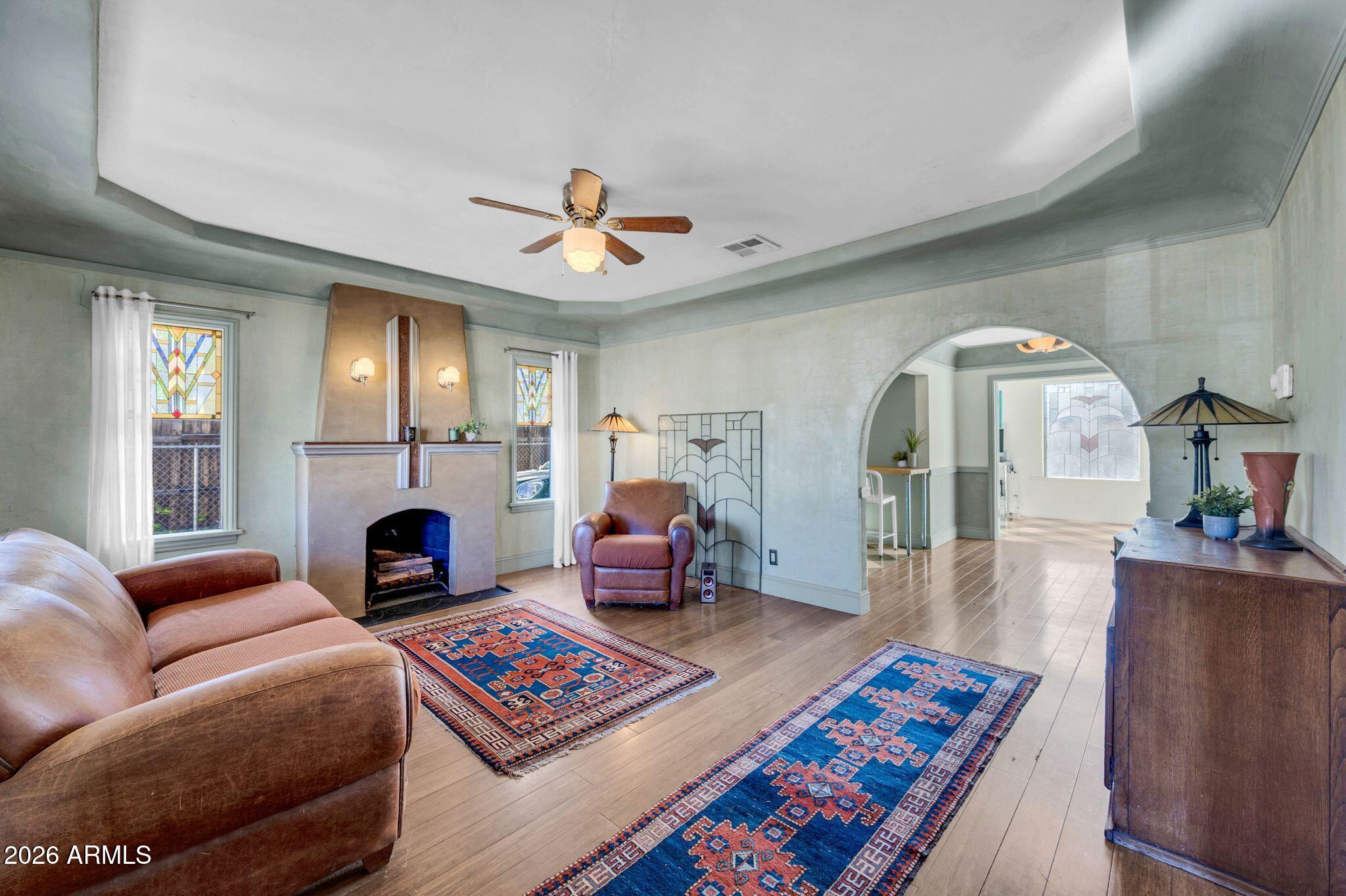 1813 E Willetta Street — photo
