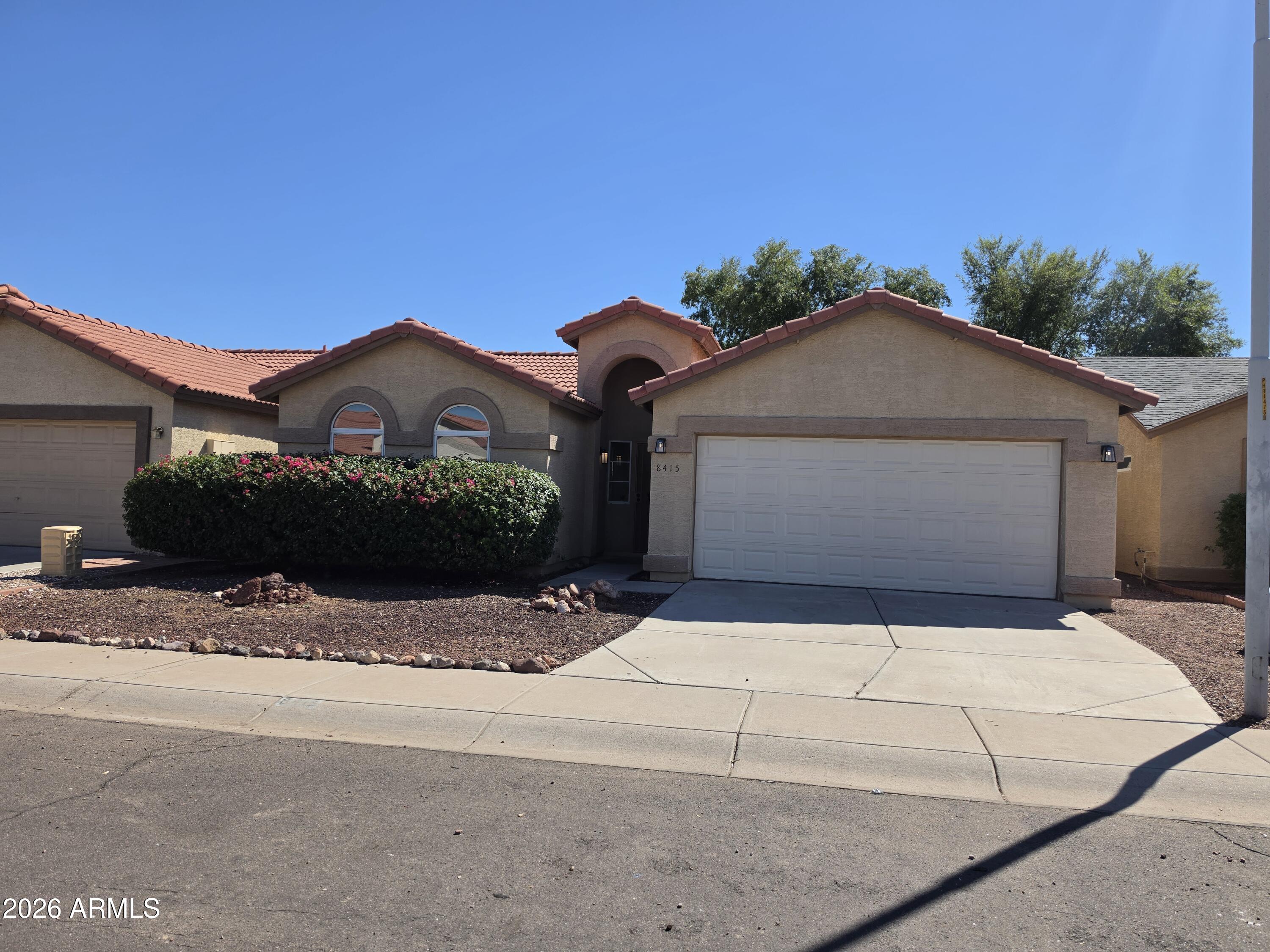 8415 W Berkeley Road — photo