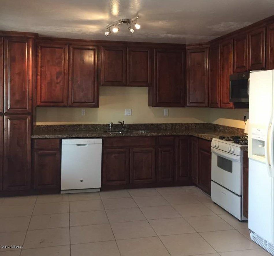 7247 E Wilshire Drive — photo