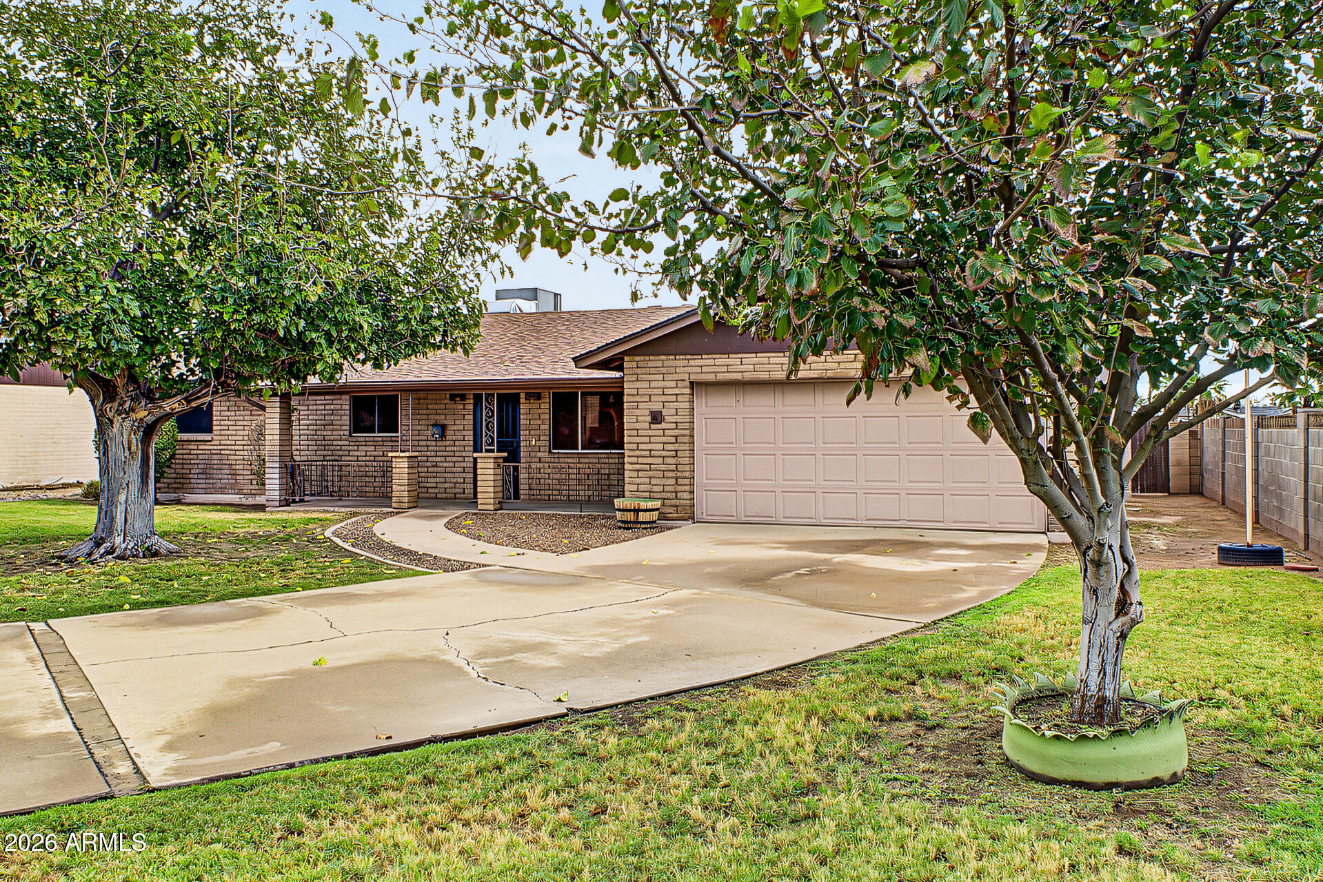 700 N Karen Drive — photo