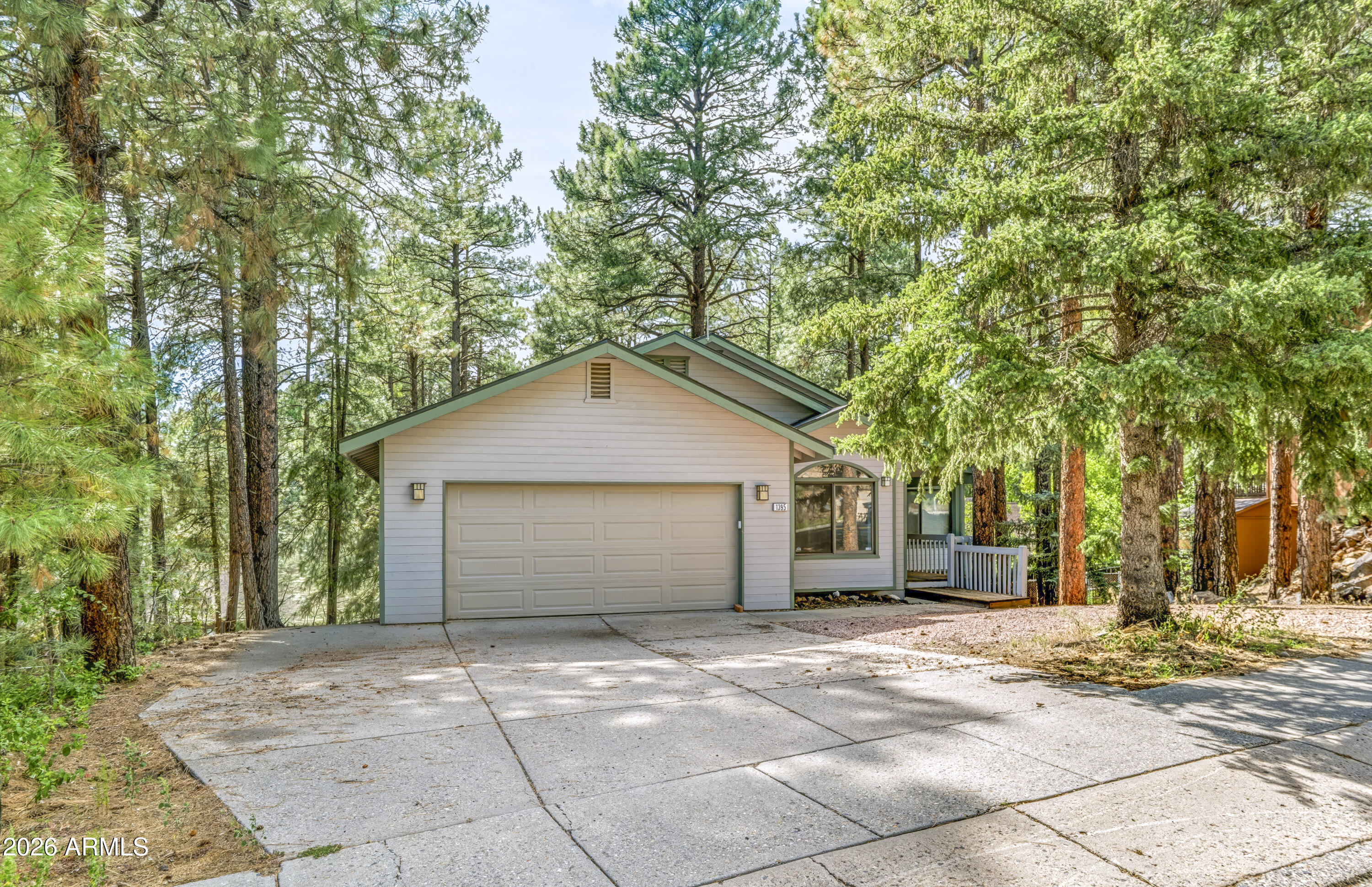 1395 W University Heights Drive — photo