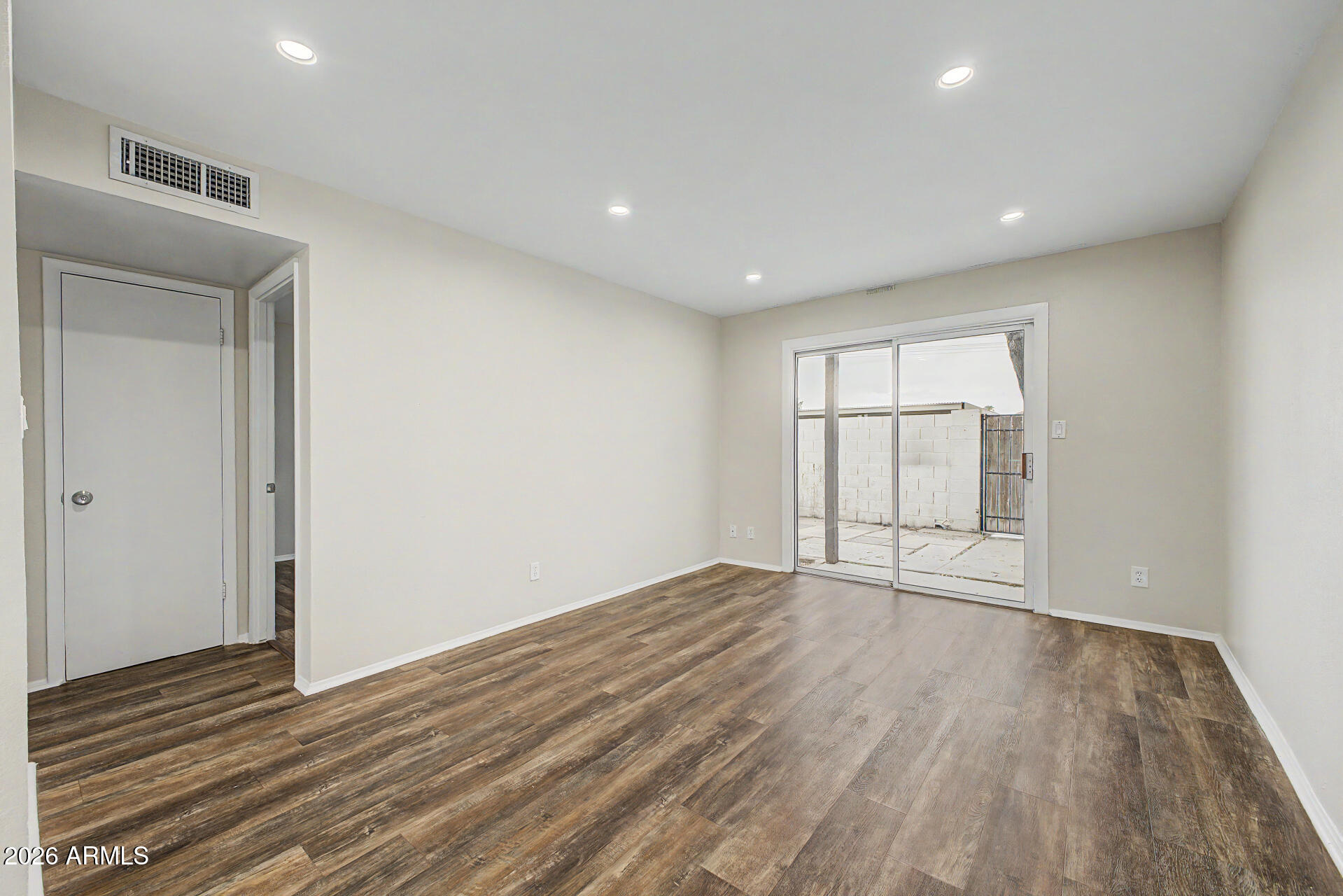 952 E Diamond Drive, Tempe, AZ 85283 — photo 3